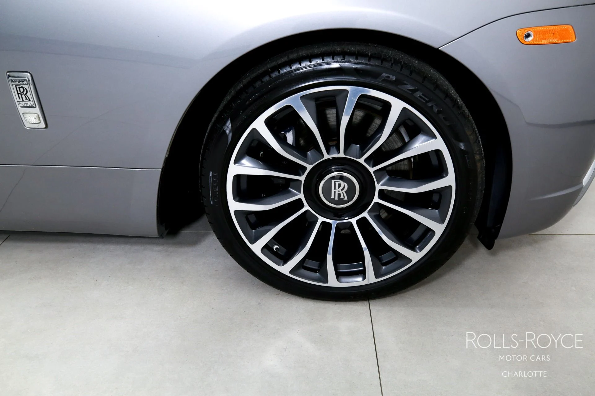 mph028_374226739_Used_2019_Rolls_Royce_Dawn_1771363105_9b7d908287