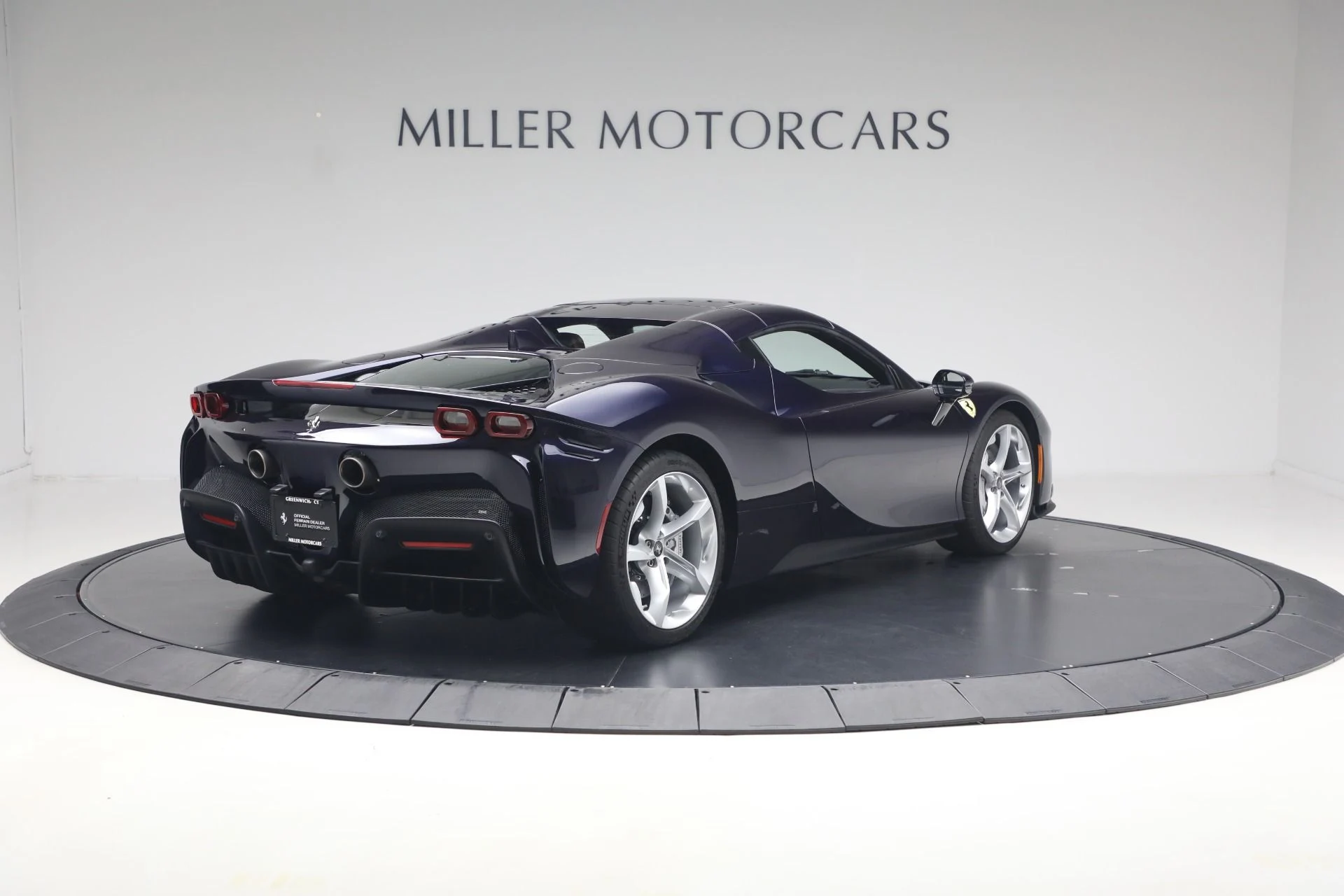 mph028_3743498229_Used_2024_Ferrari_SF_90_Spider_1781813636_21dfc82e92