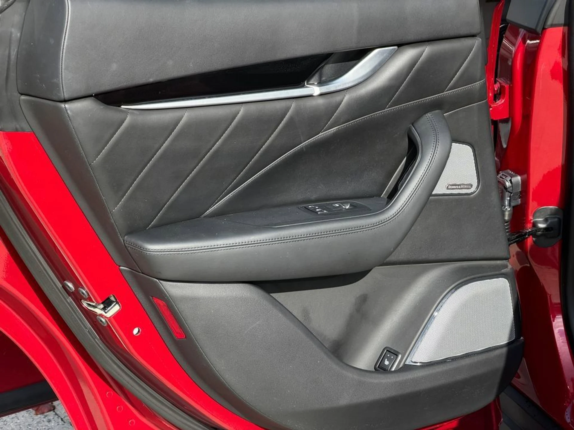 mph028_3752262493_255ba8b18280435d8ef933cf41d18094_4f878618bb