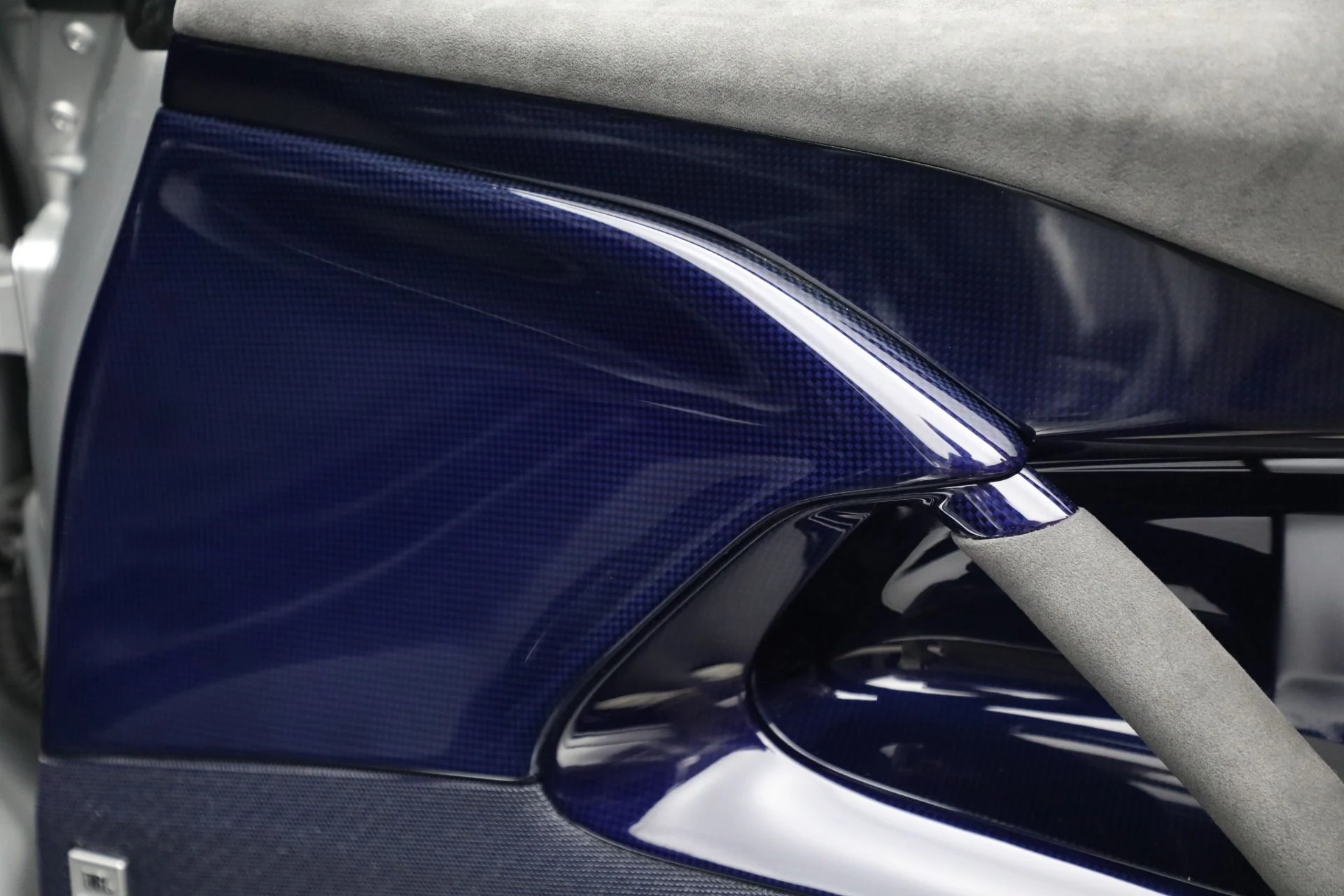 mph028_3778320646_Used_2024_Ferrari_812_Competizione_A_1765398640_cf4d052db9