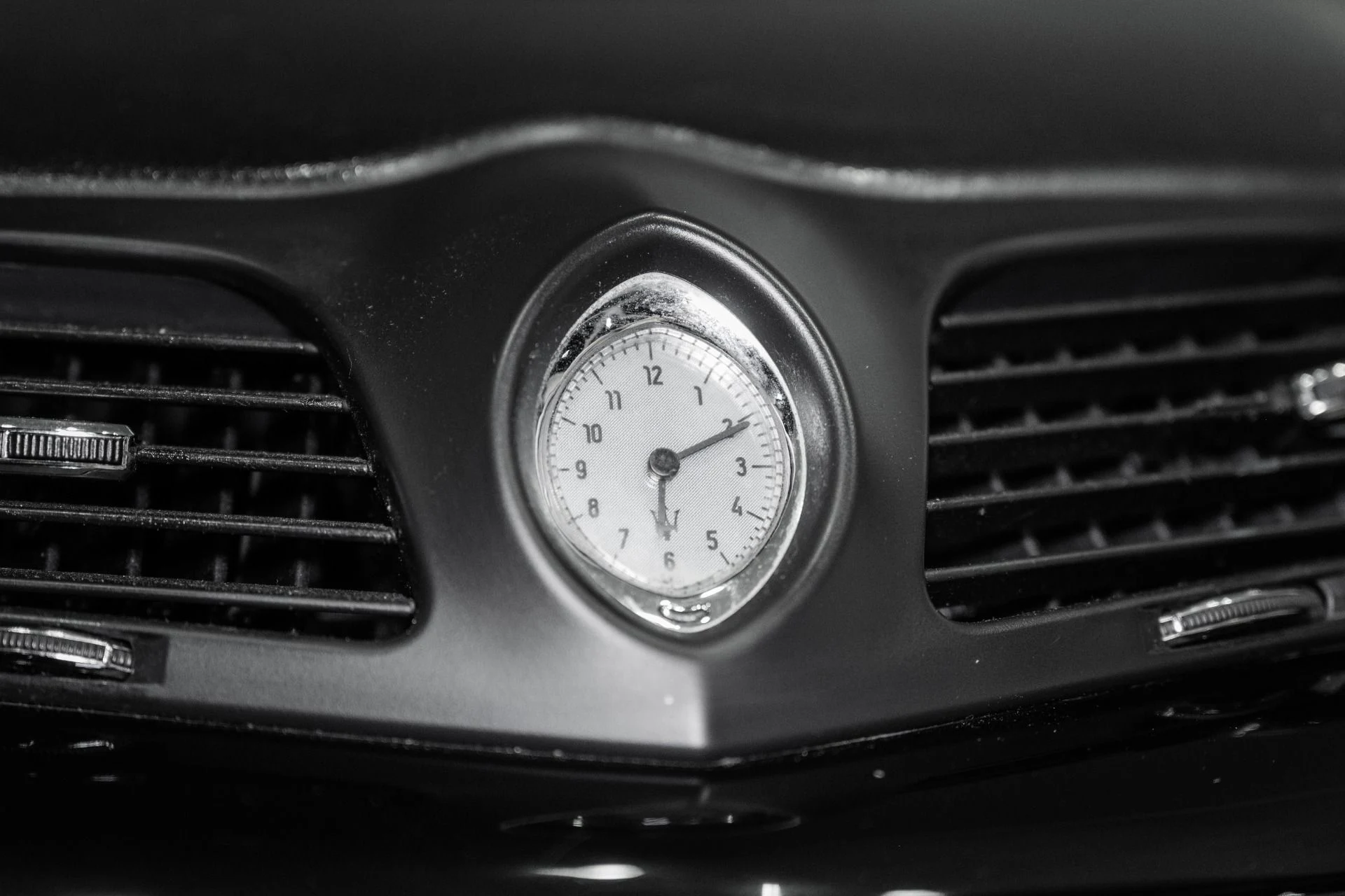 mph028_3779215773_Used_2012_Maserati_Gran_Turismo_1779160431_f49bceb1e8