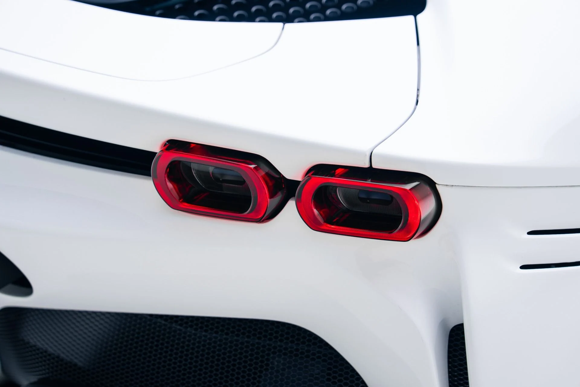 mph028_3787525217_Used_2024_Ferrari_SF_90_Spider_1764978674_0e3fe0f8b7