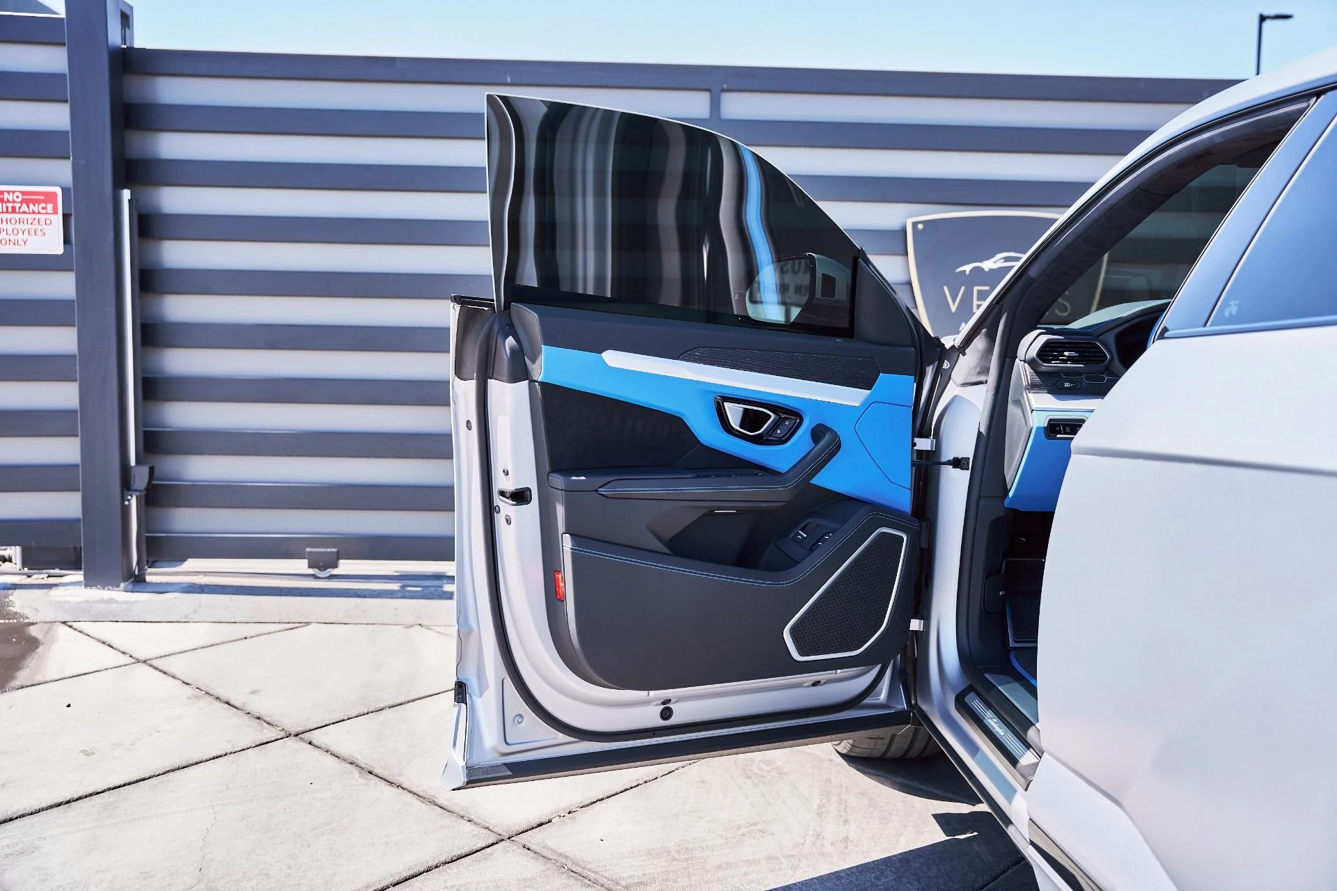 mph028_3788492456_Used_2024_Lamborghini_Urus_S_1775866729_481a7a4cf1