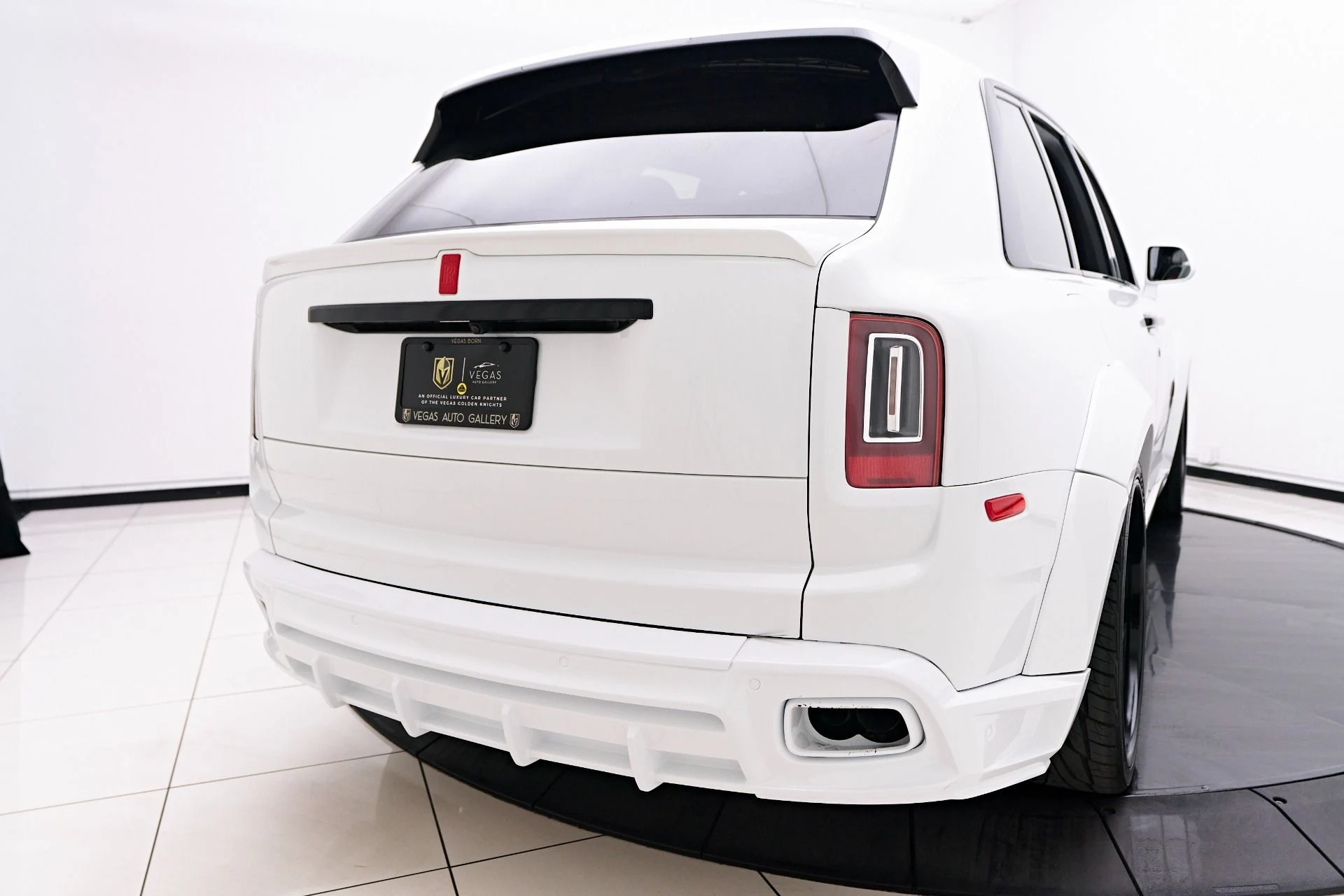 mph028_3788717253_Used_2021_Rolls_Royce_Cullinan_1753389372_69b2e34e57