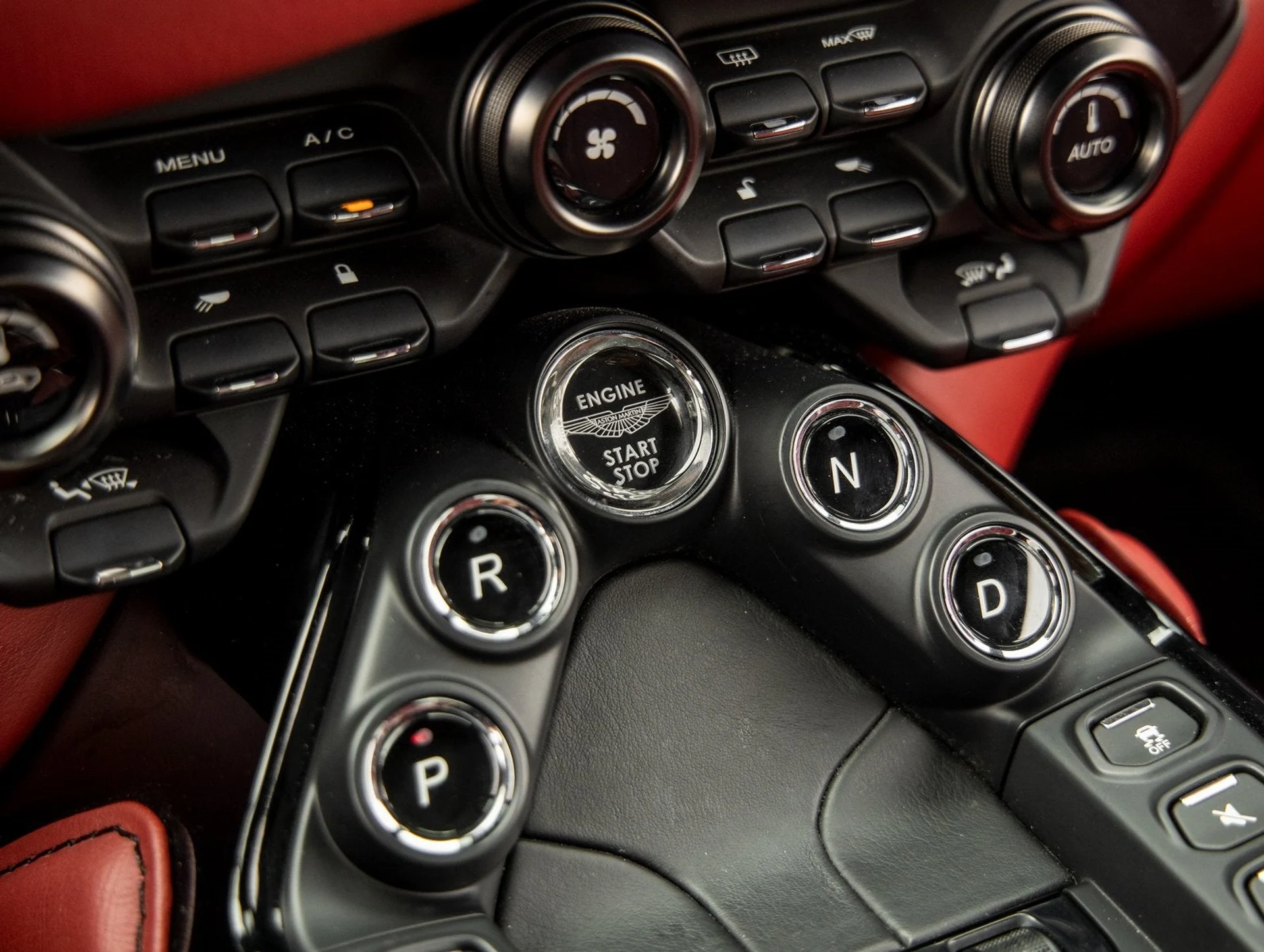 mph028_3788767204_29_8d1a0e341a