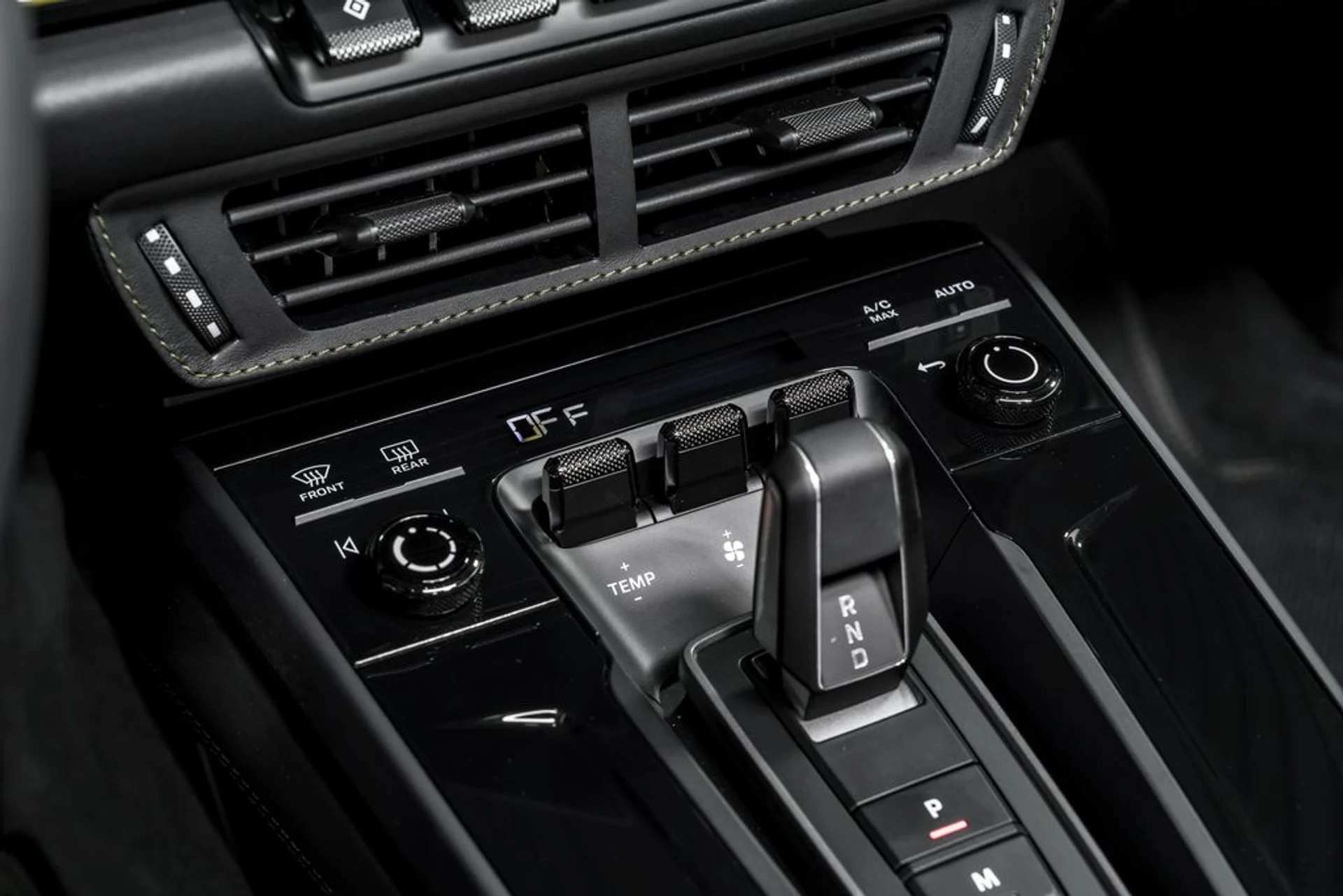 mph028_3796340700_fc5a1c2fbd299a3a73e5e89b64b8295fx_0d0a10334b