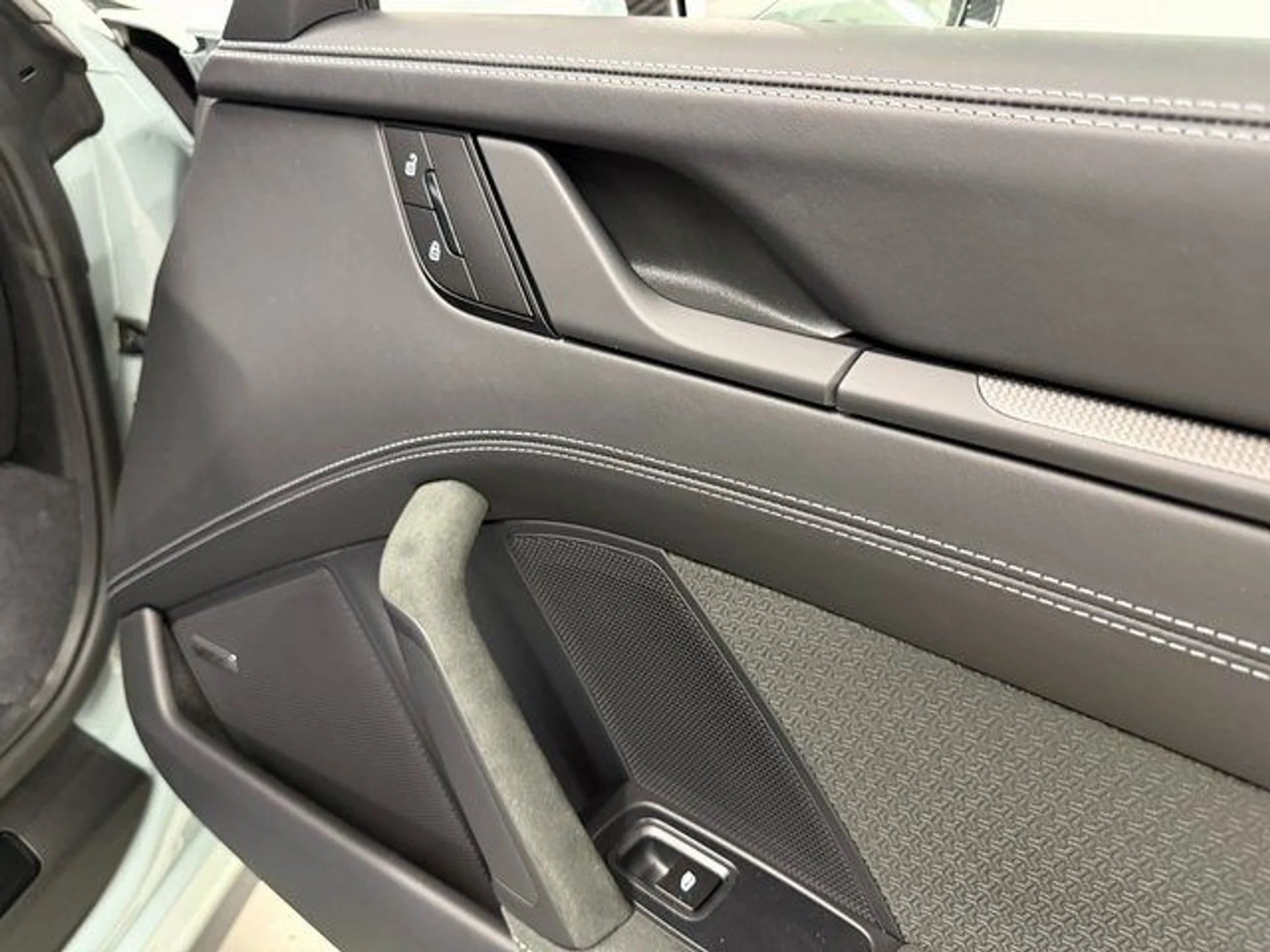 mph028_380186295_6ee7cfac0a6deb144463fc6171b27249_402bed92e4