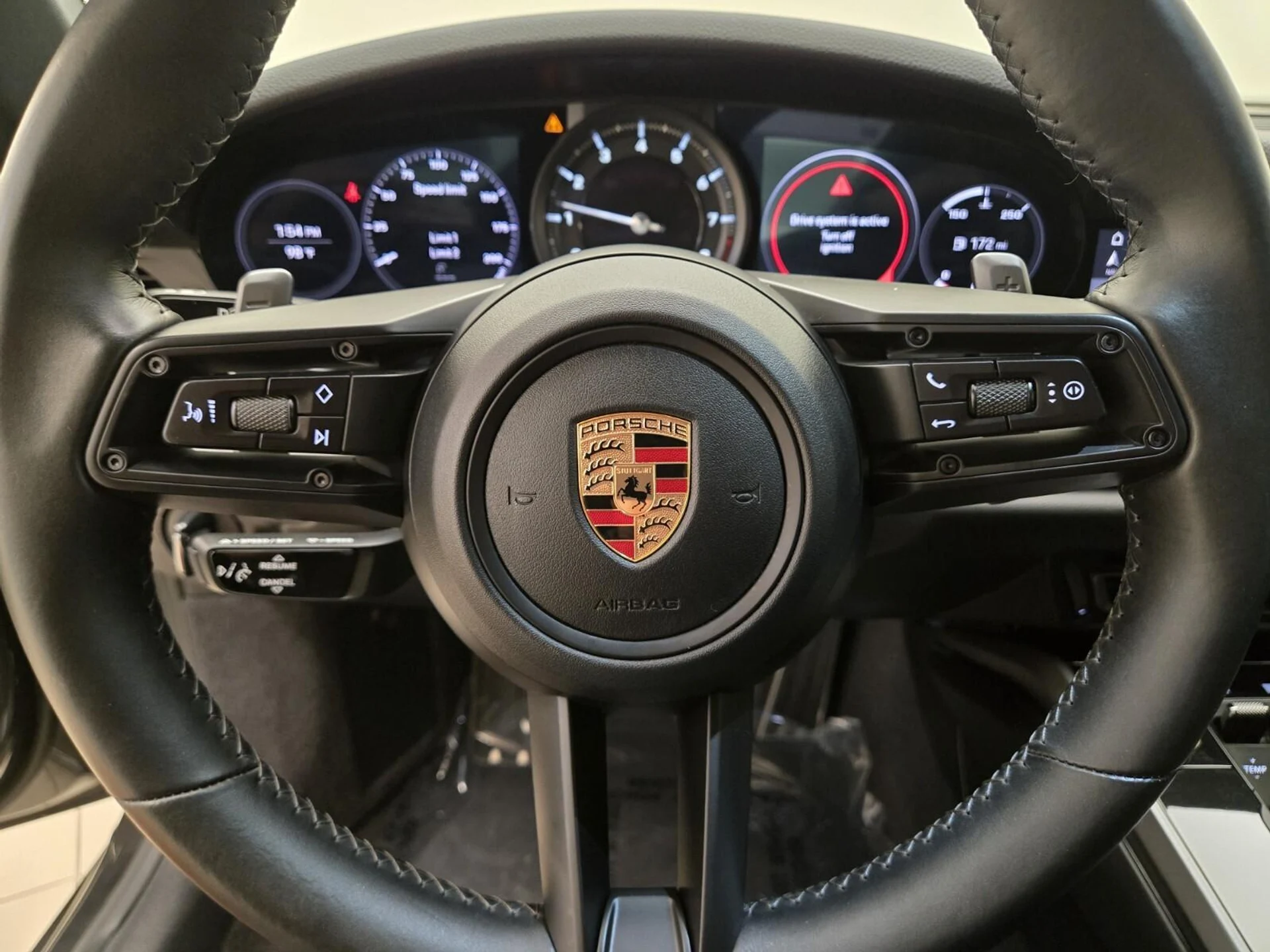 mph028_3815405087_Used_2020_Porsche_911_1754375985_282af2afb3