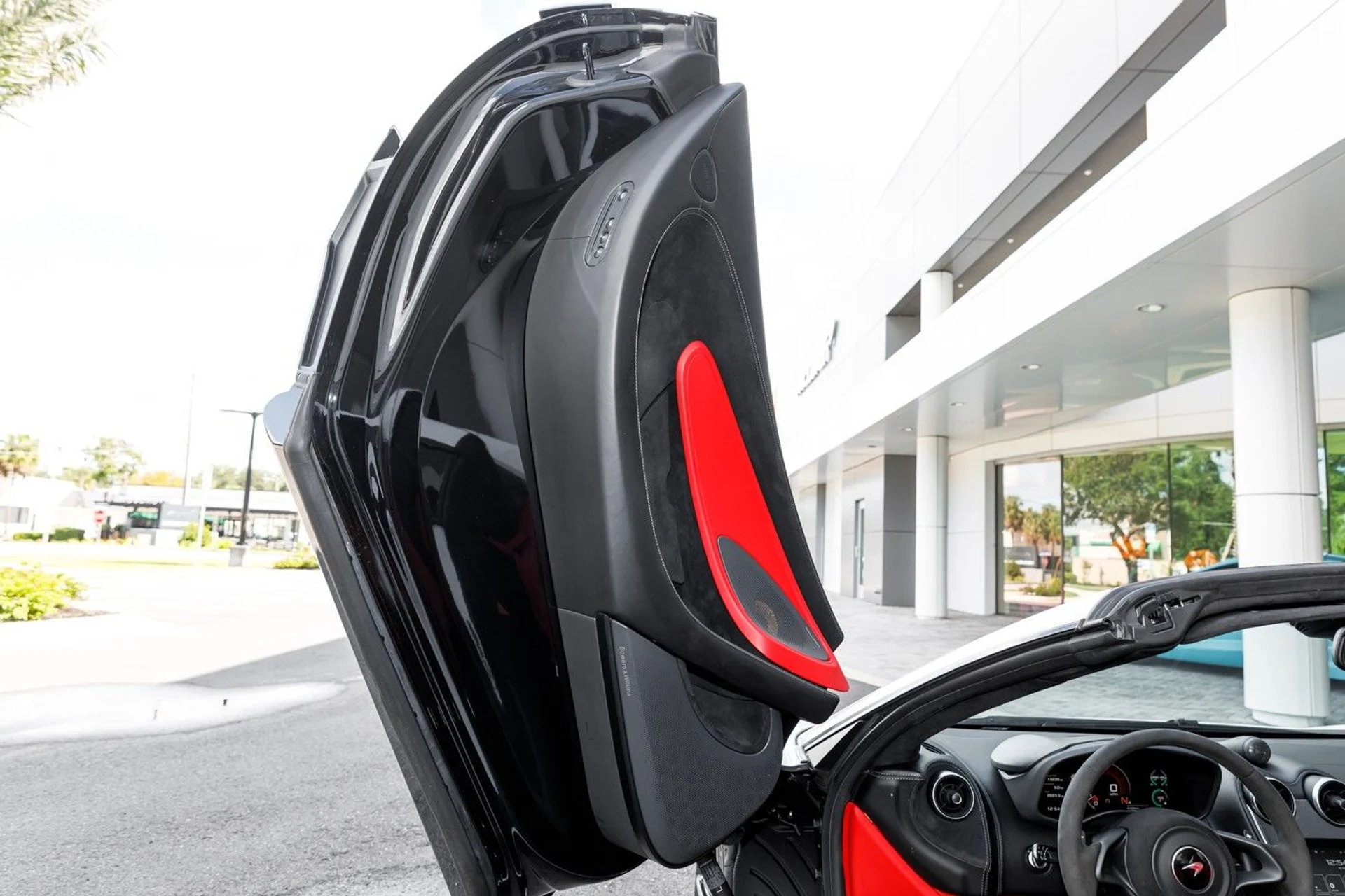 mph028_3818358973_607_p29_l_fba6d4f4e2