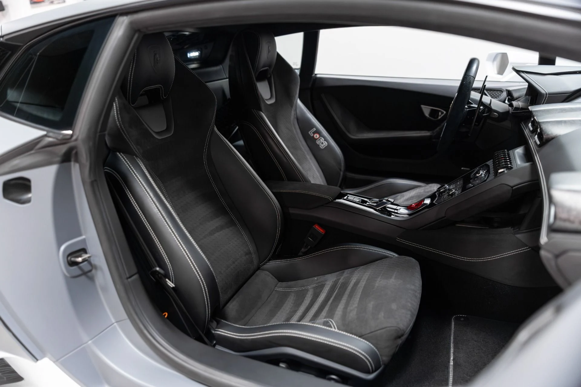 mph028_3818560108_Used_2017_Lamborghini_Huracan_1765410503_ce3a6f9799