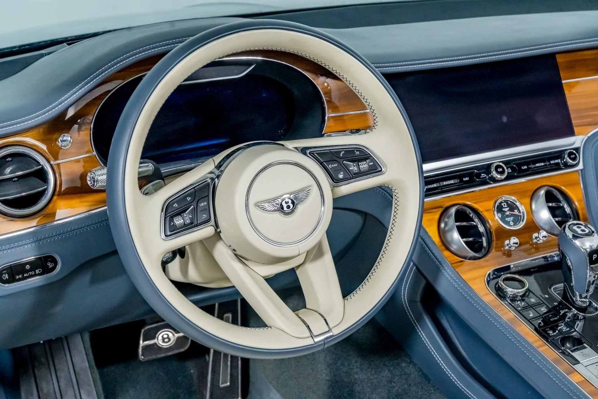 mph028_3820299542_66ea245bfbc74f42b3ba9df93f925db1_d23a913d4e