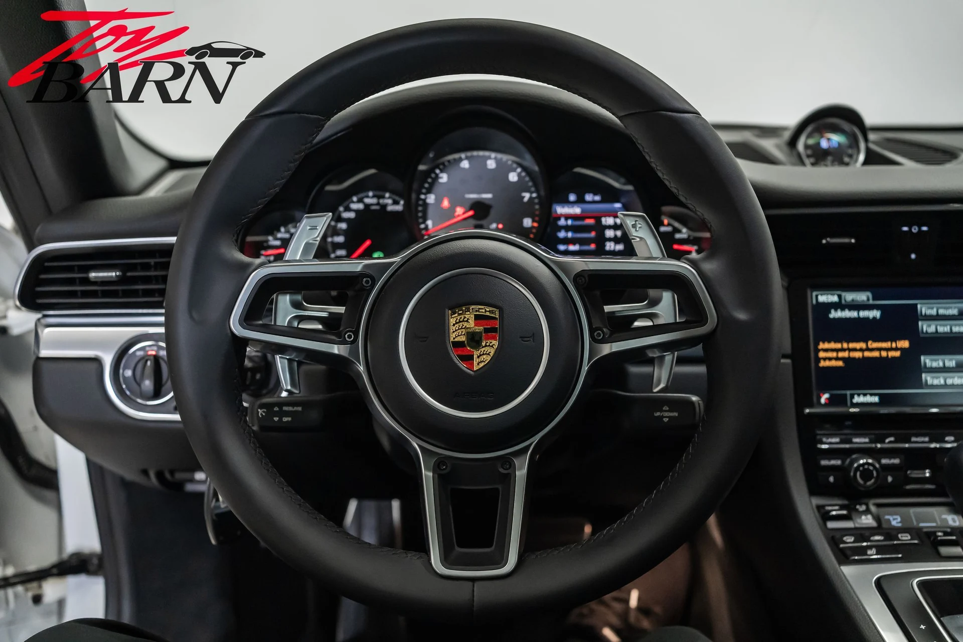 mph028_3820814780_643c720c27844be0d9ec6eda6a4be329x_3c9ef5a2b9