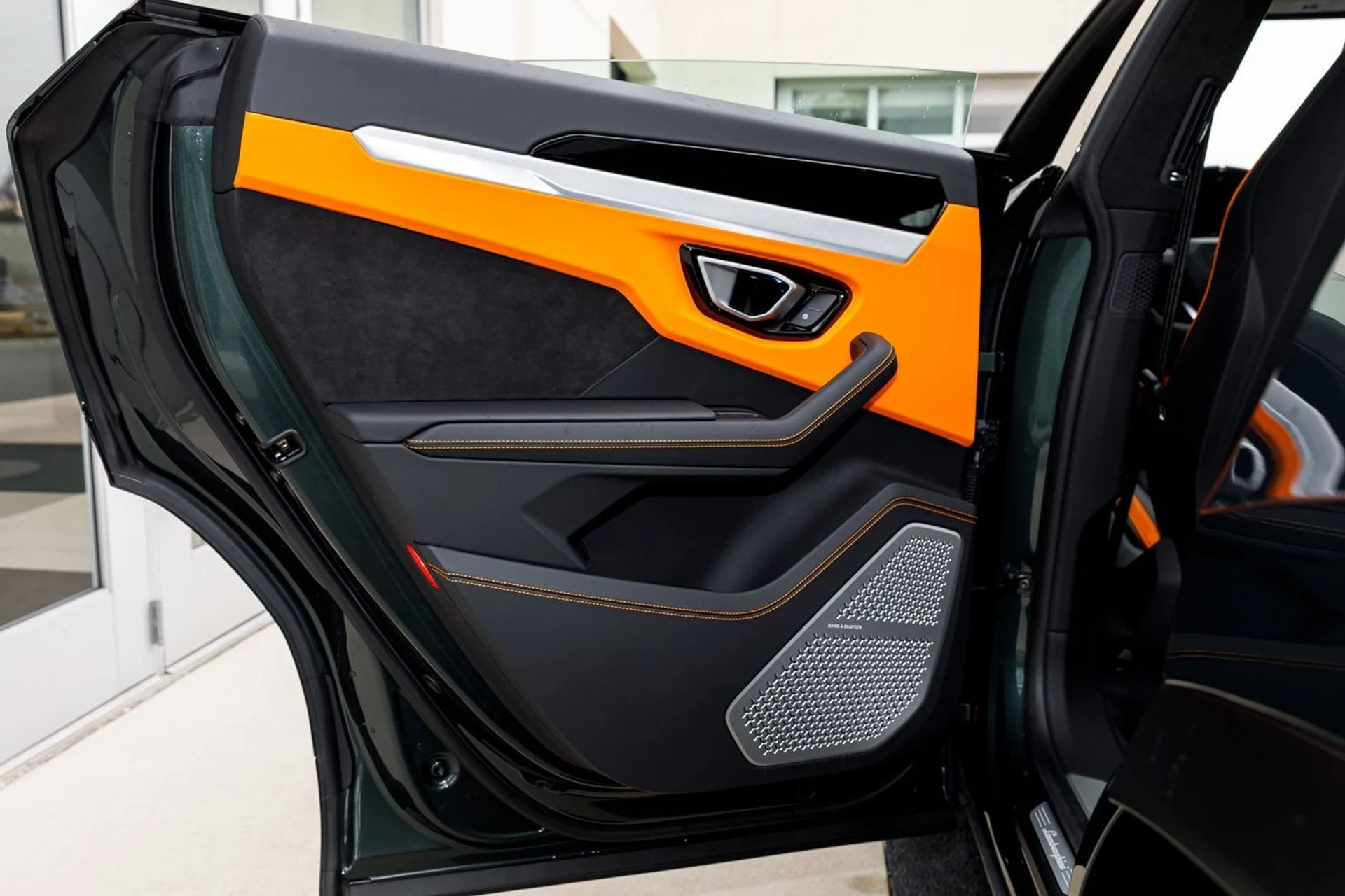 mph028_382556964_c2d5537c7ce720375a7e2dbc6305e543x_fa09048d6d