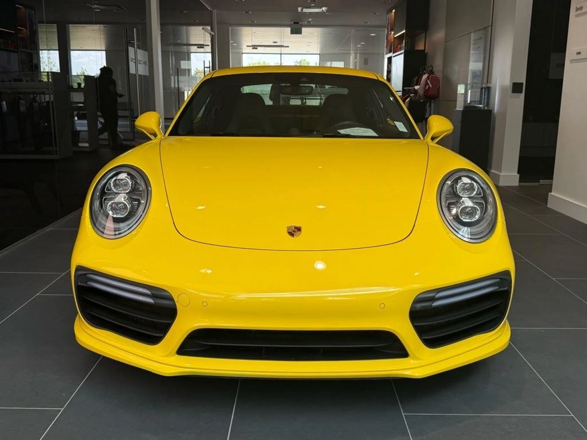 mph028_3829803603_46734ac371deeec4f594574fd7ce5f78_3ab9417a2d