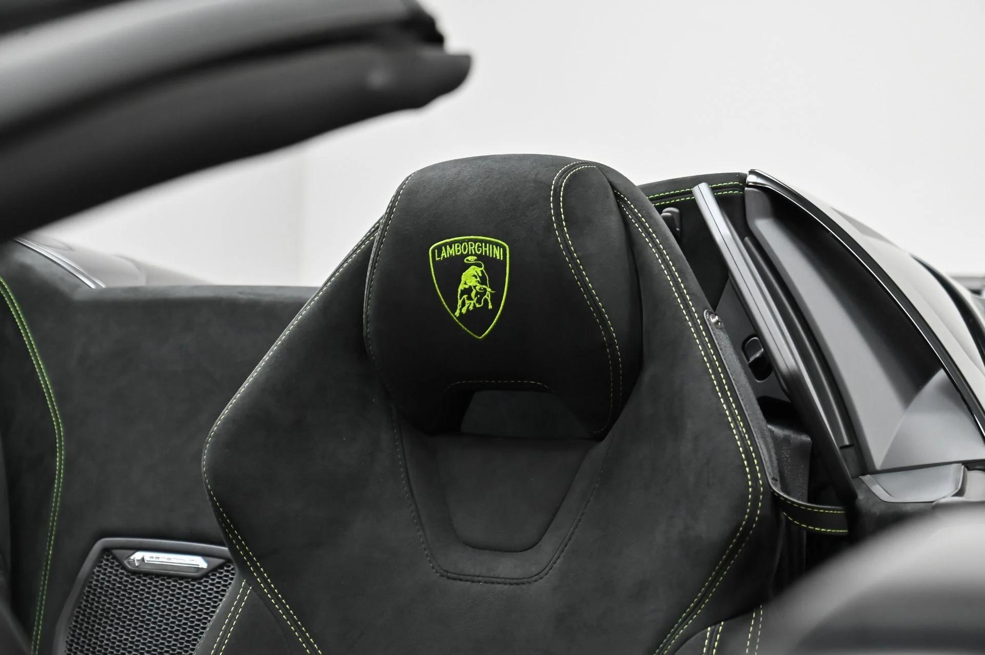 mph028_3834428038_Used_2019_Lamborghini_Huracan_Performante_1756916743_40135bc9c1