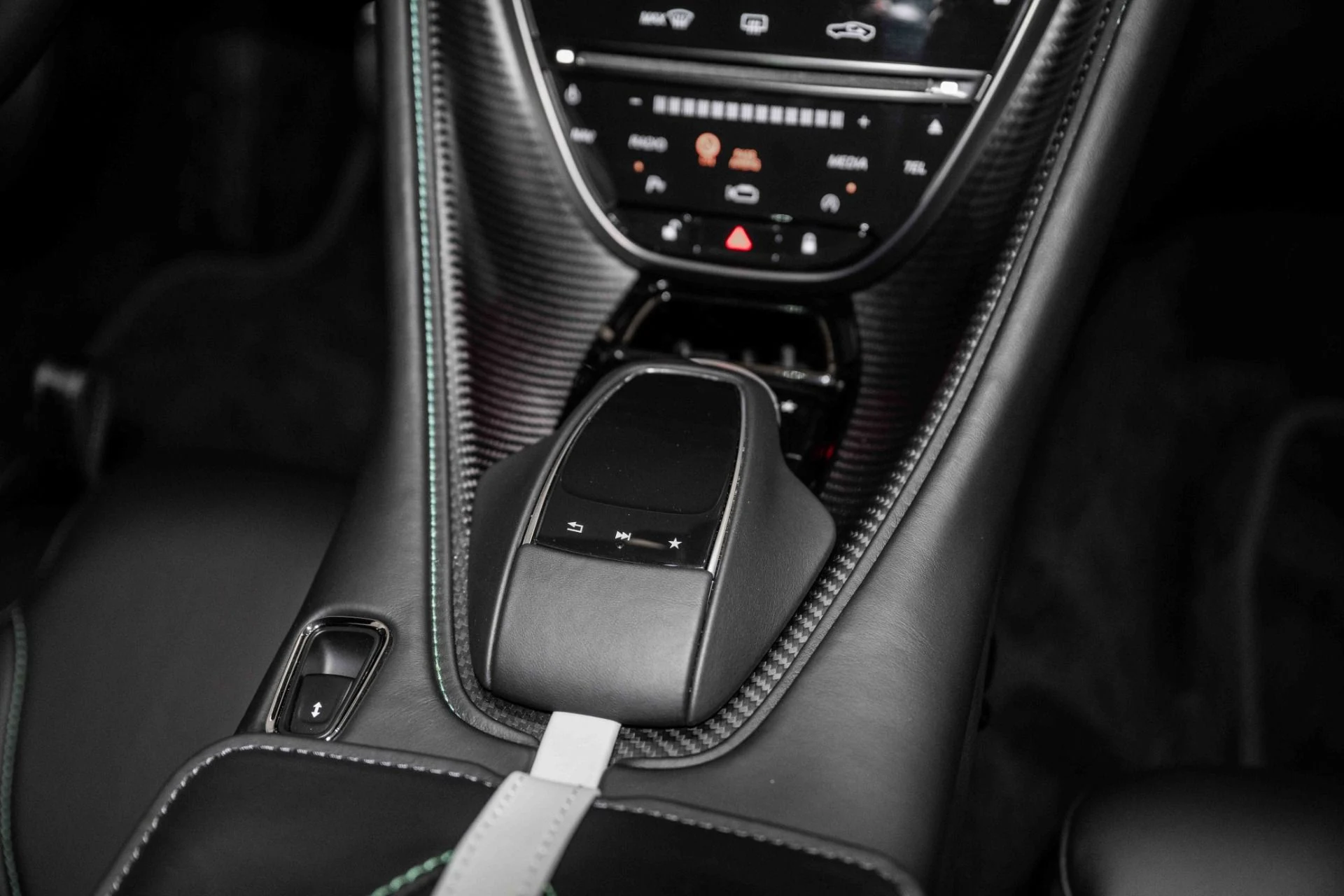 mph028_383574524_Used_2023_Aston_Martin_DBS_770_Ultimate_1701899346_f44f1adbac