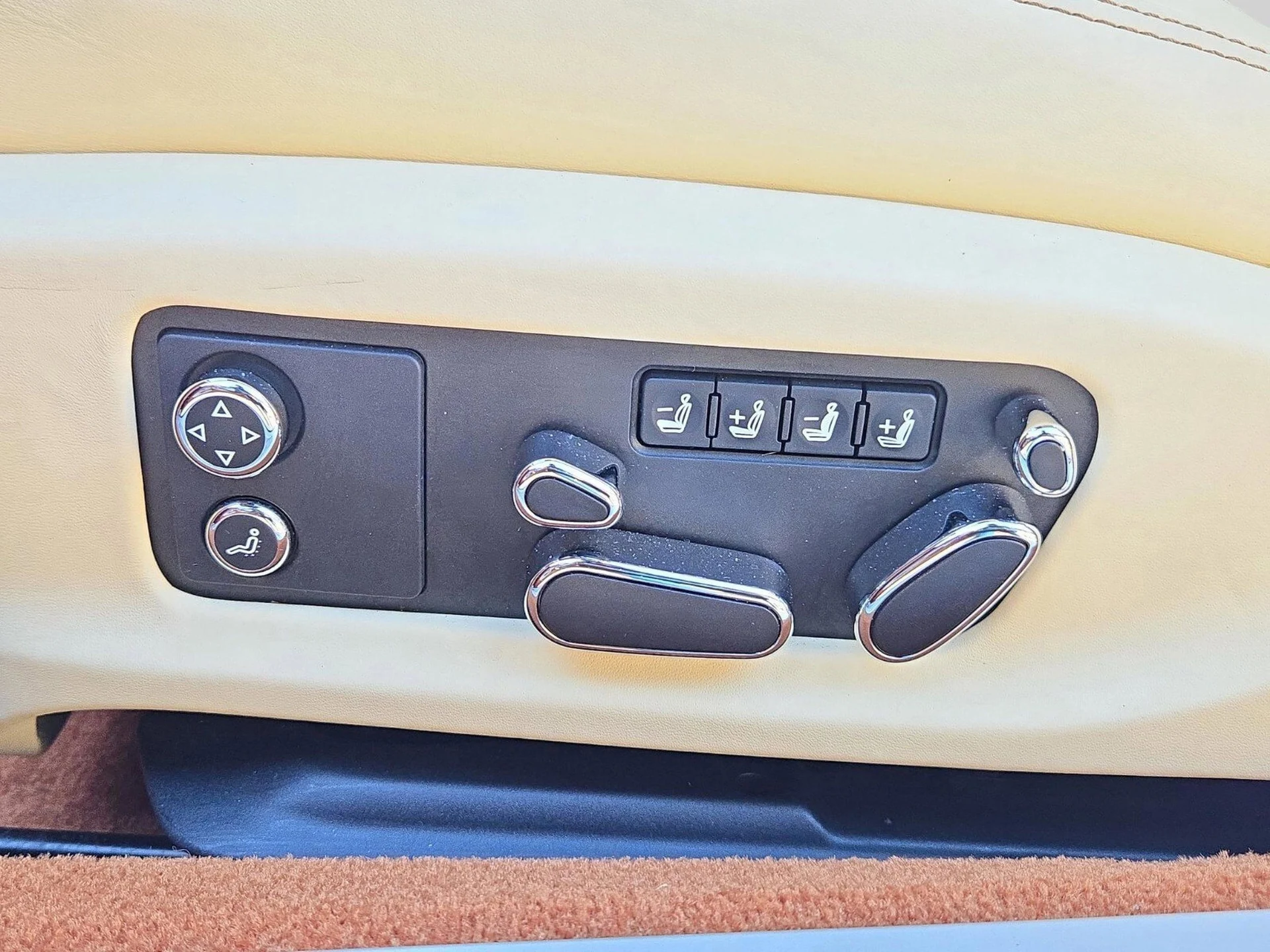 mph028_3836118498_77f1505ecbe1e59ab0b9f5a7e5809cbfx_025ed5283a