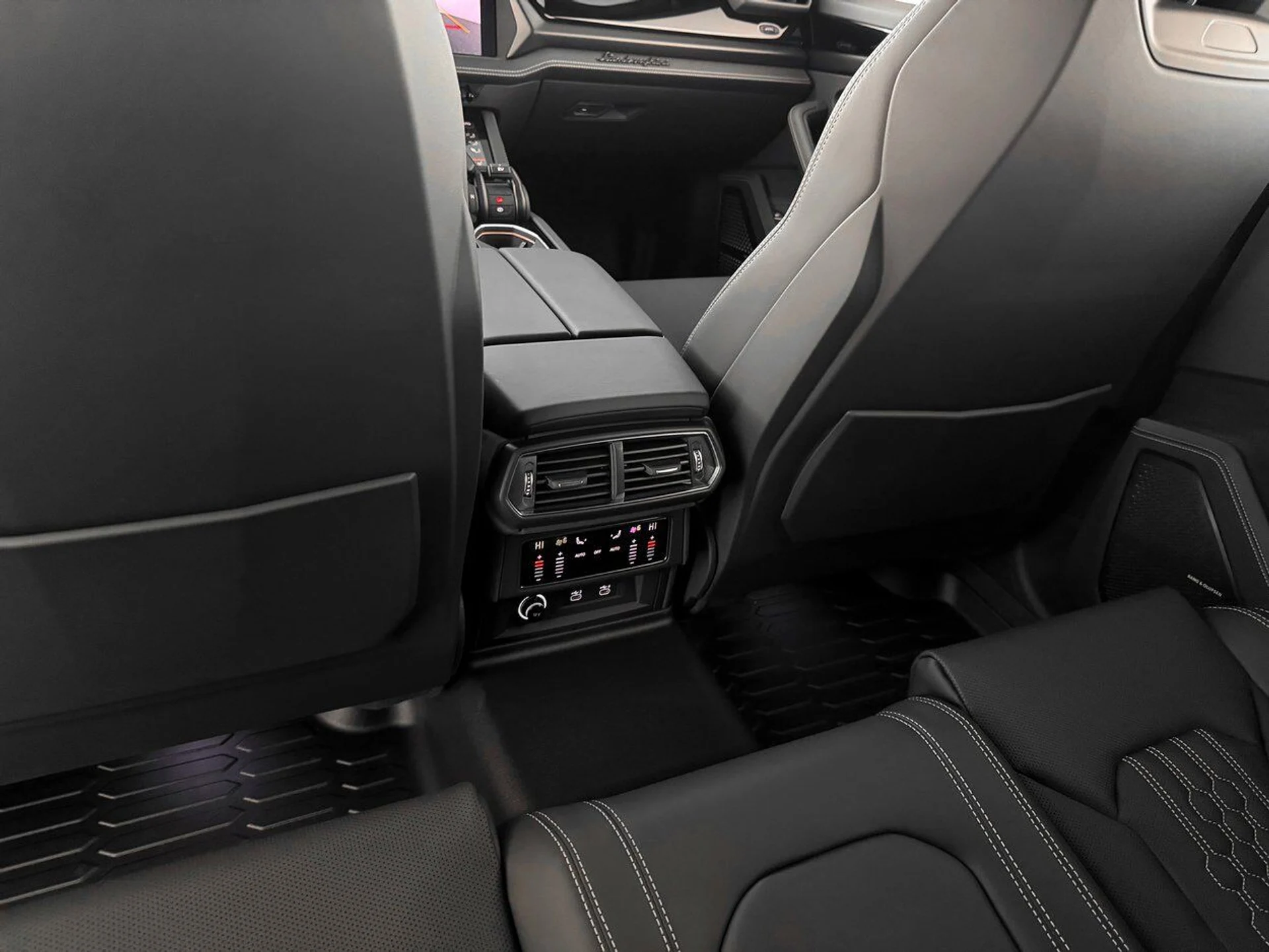 mph028_3837378297_257b8a5e77a4014d12c66ce38c85ee5f_53de3939f0