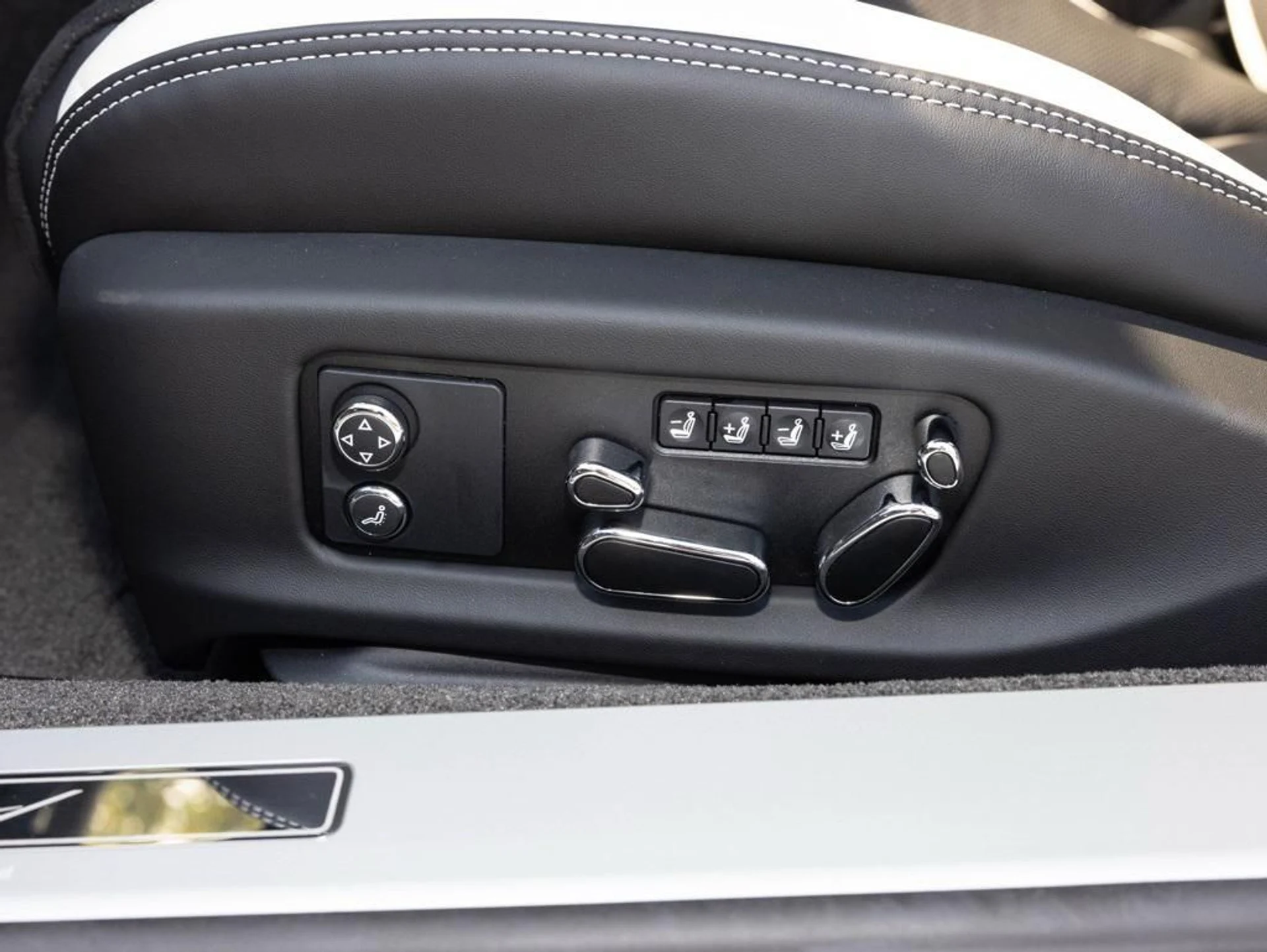 mph028_3839873041_444557827_689721f37845ae44b1fbf27d_5ccdc19ee8