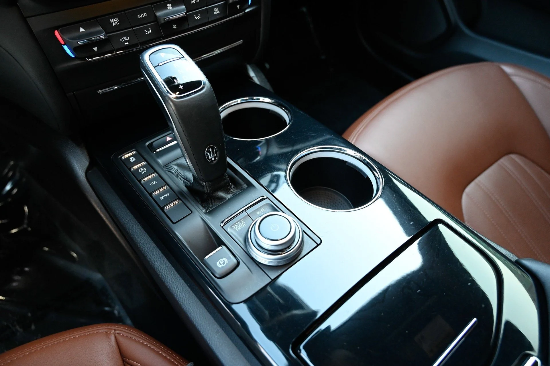 mph028_3841315507_fae40e8deb084d2e9bc0616687bf92cd_1ec82e38bd