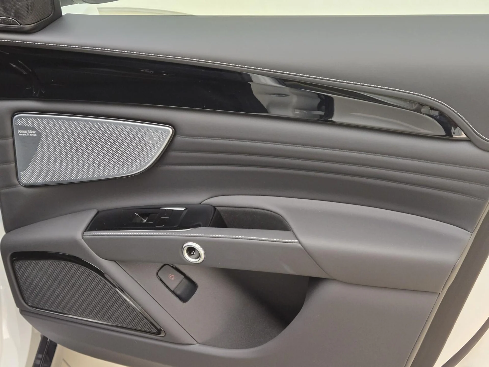 mph028_3848905846_Used_2025_Maserati_Grecale_Modena_1767077606_0b4fe6ebae