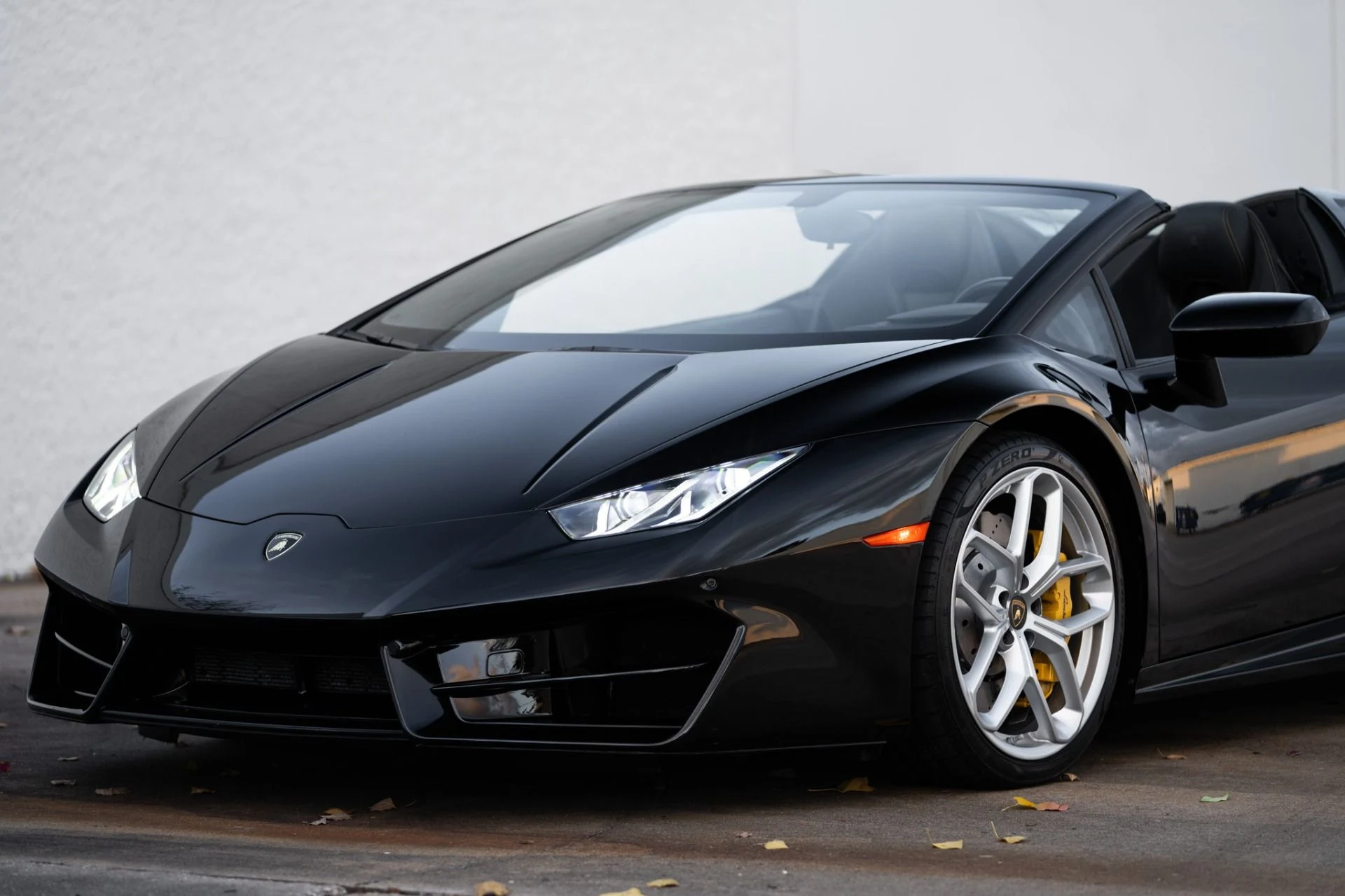 mph028_3849509795_Used_2017_Lamborghini_Huracan_LP_580_2_Spyder_1766447387_bbeeb40cd1