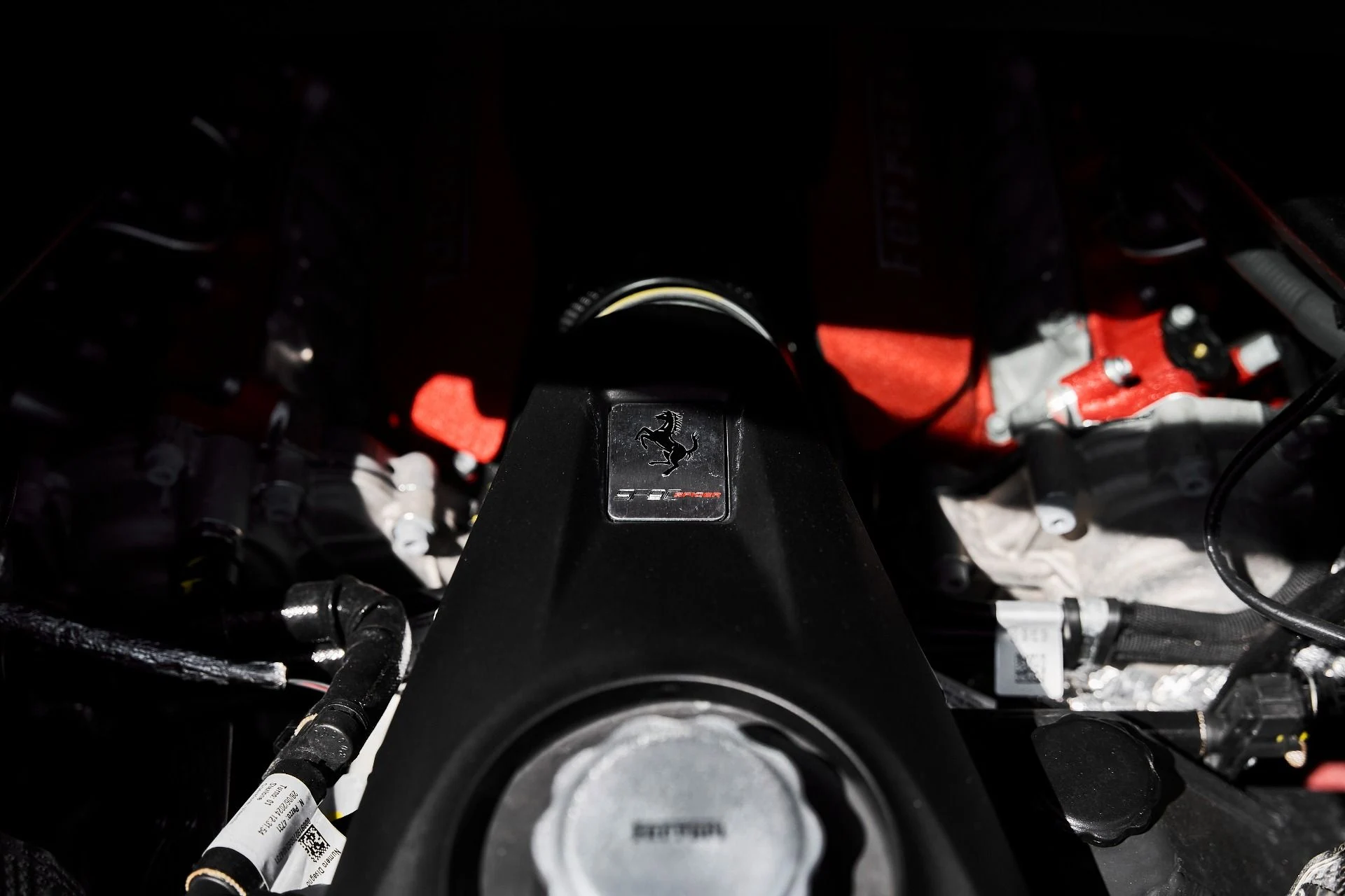 mph028_3860001300_Used_2025_Ferrari_SF_90_Spider_Base_1776296465_59fcfc878c