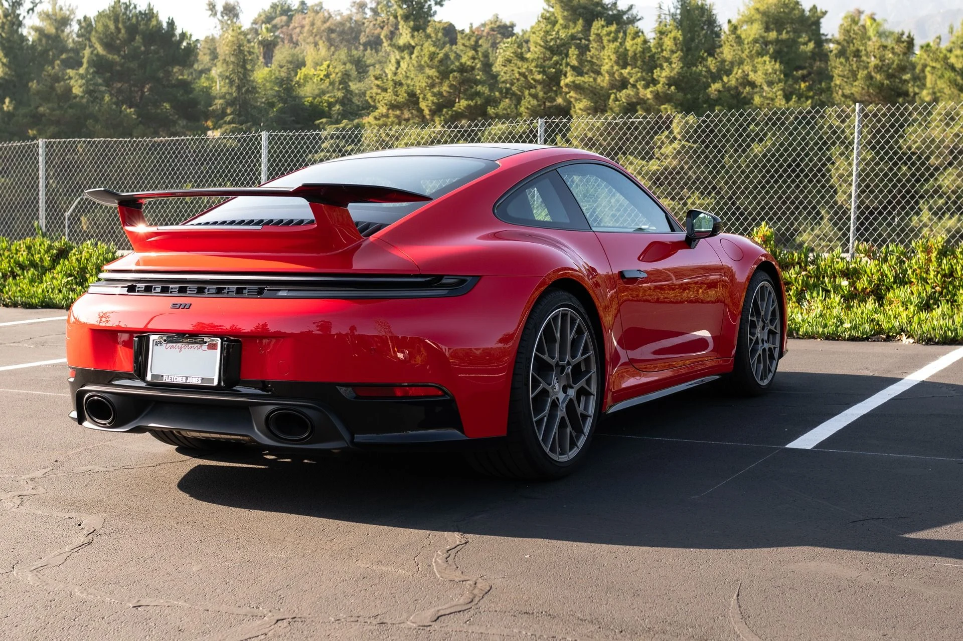 mph028_3867728793_Used_2025_Porsche_911_Carrera_1777913739_df3fe57942