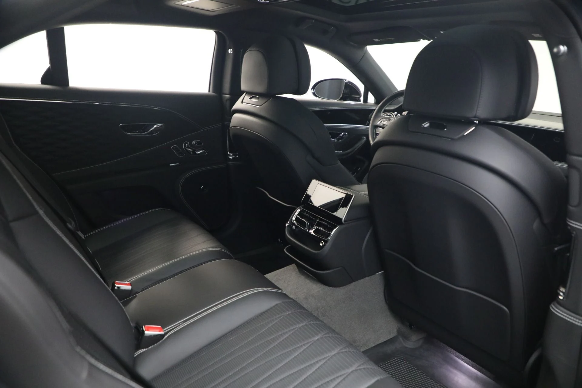 mph028_3885732262_Used_2022_Bentley_Flying_Spur_W12_1787352541_09419e1438