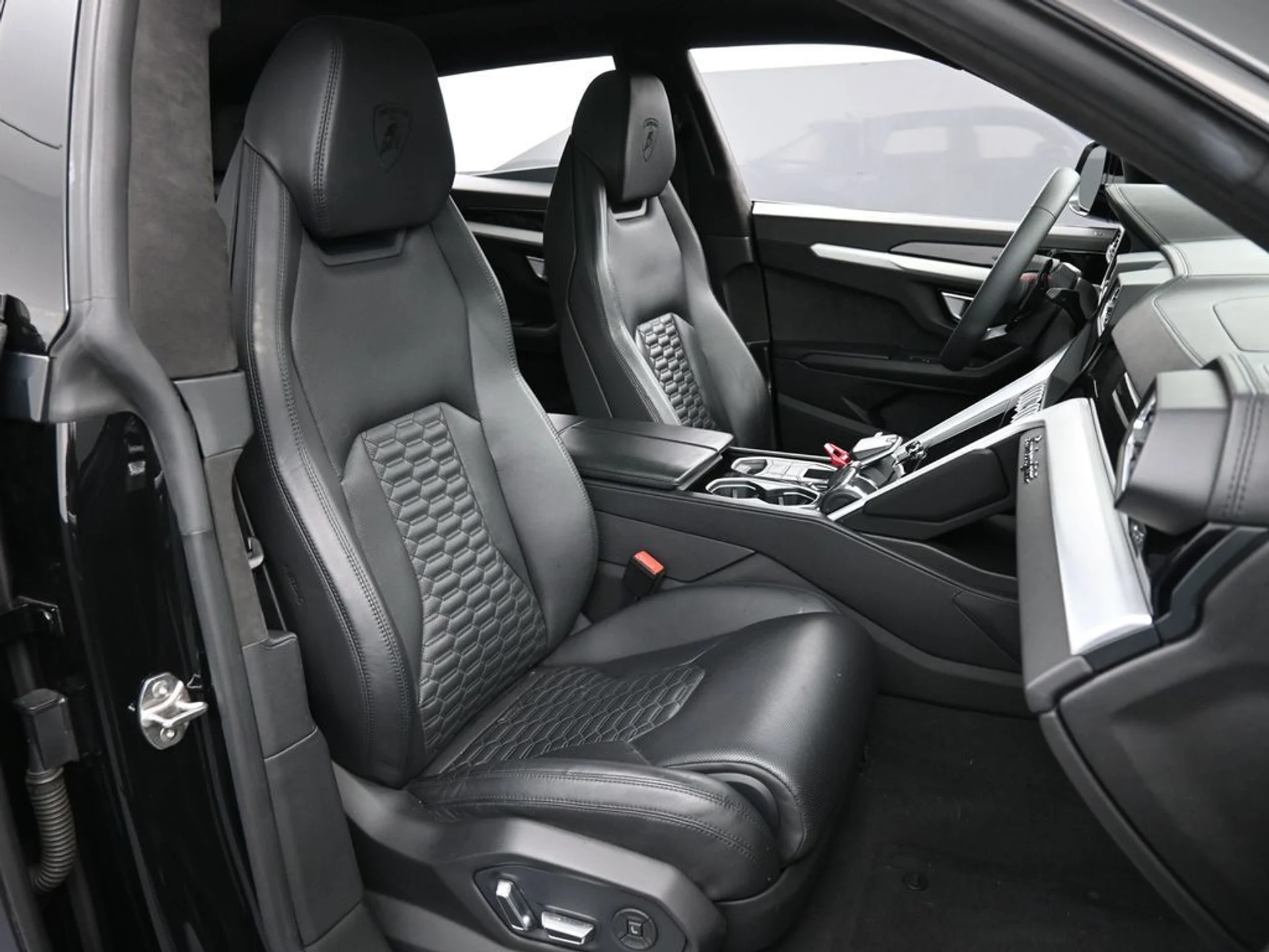 mph028_388589026_22bc191d_9801_47f2_a8fb_cbbc65b634de_039f09fd7a