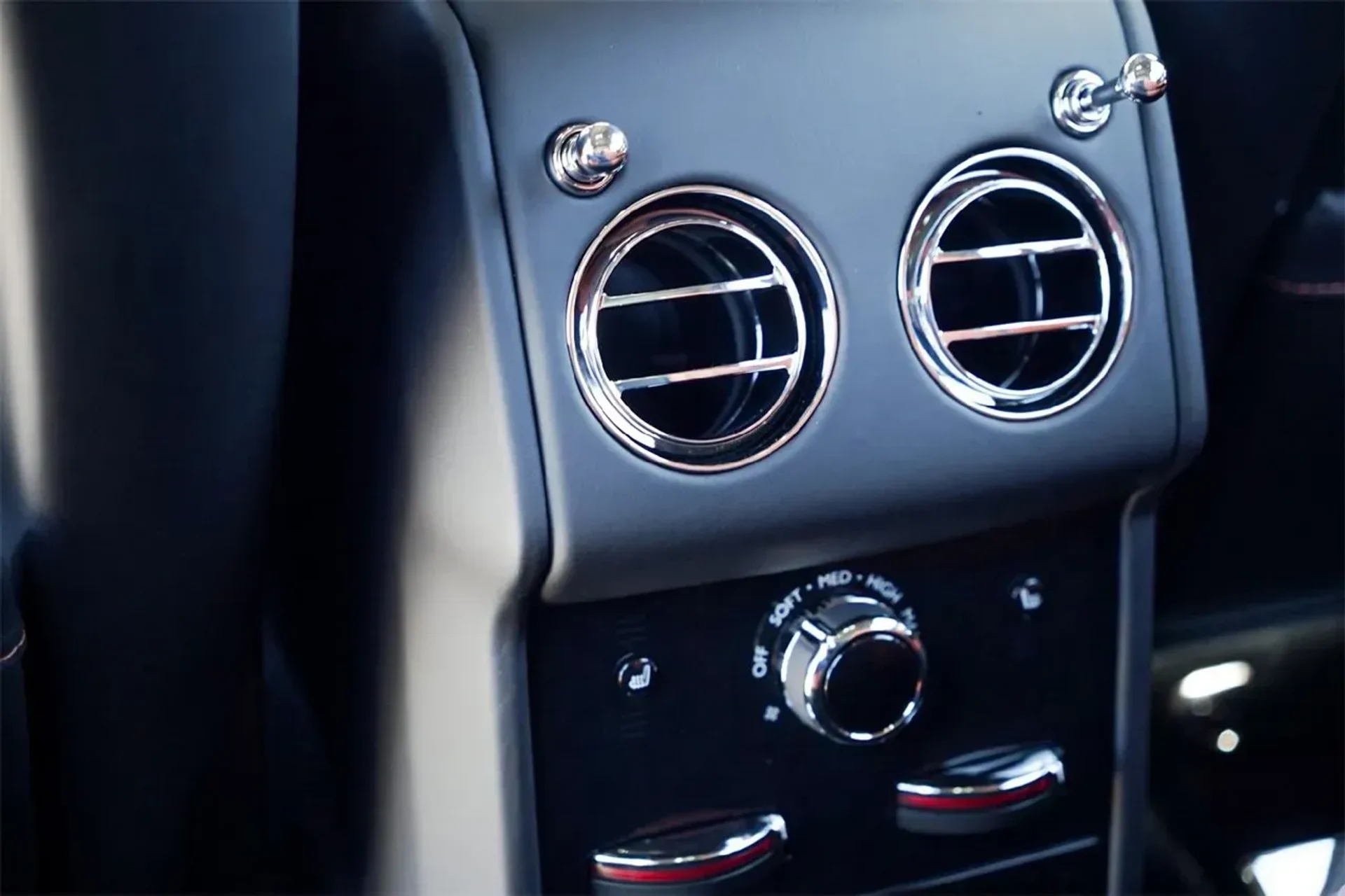 mph028_3891167292_f111f7d7e6234e2b82a7147af6e20efb_24c2c4339a