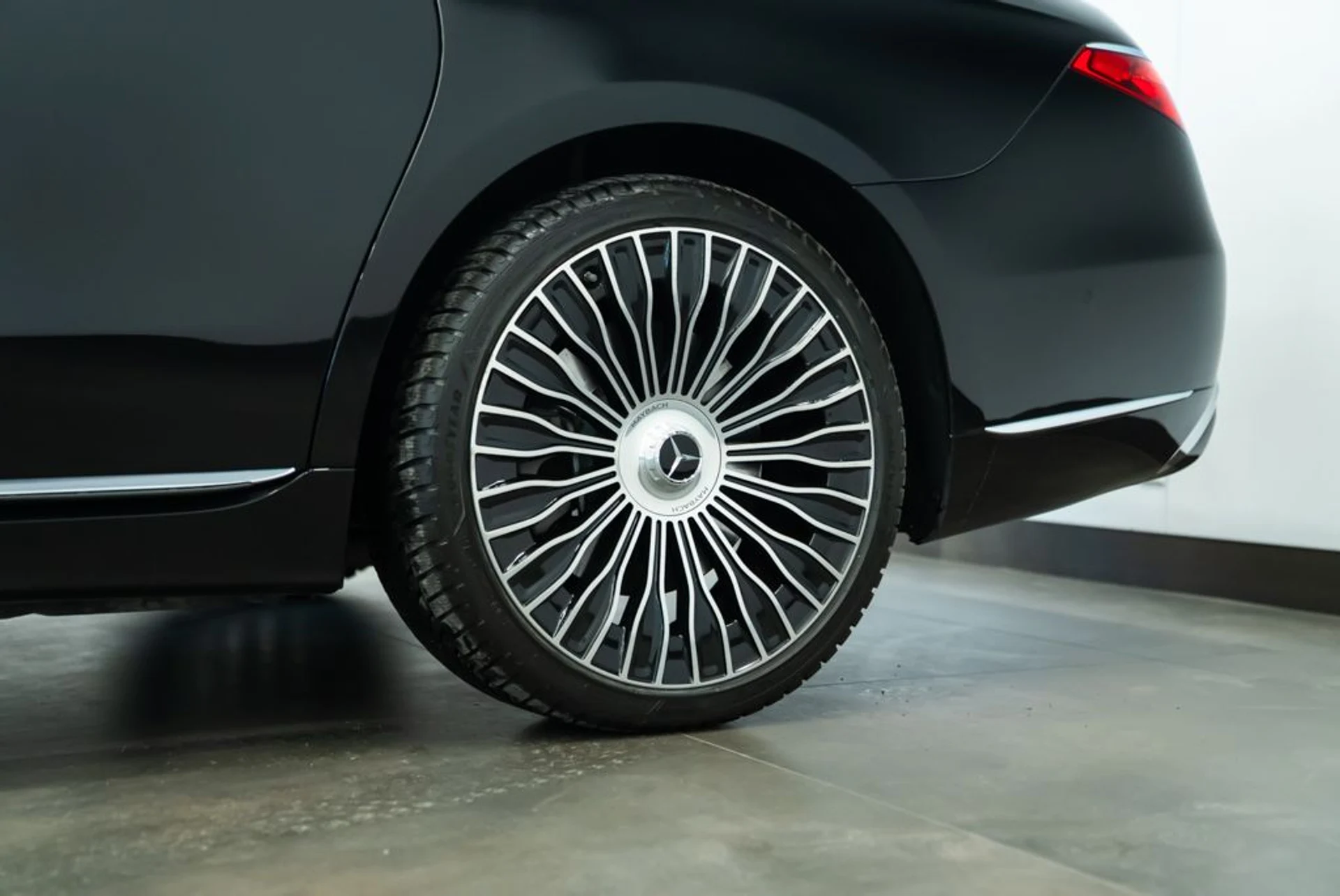 mph028_3902723792_mercedes_benz_s_class_2024_jpg_v_1773863537_bd2ed4c2e6