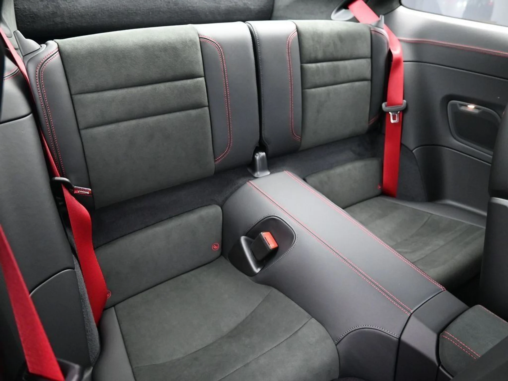 mph028_3904568579_237138bb6bc3fa4827ff936565f396d3_07a49a8008