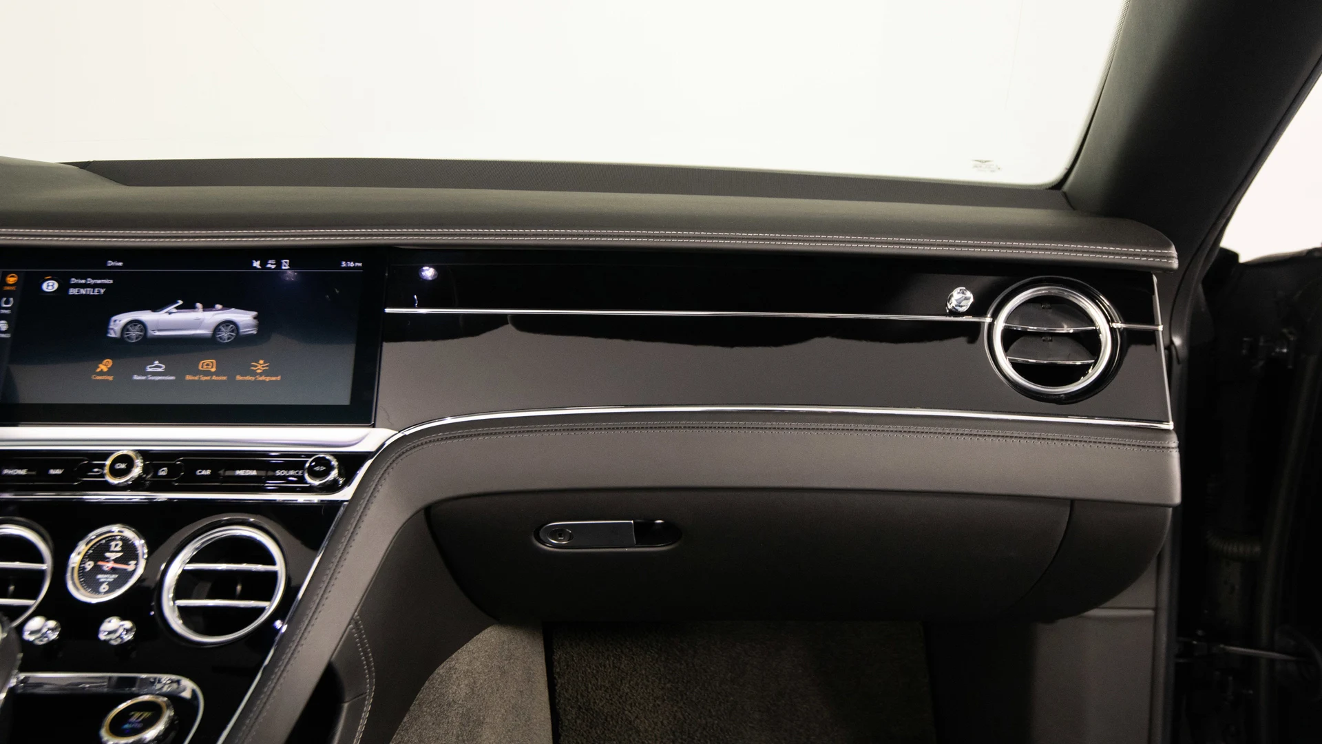 mph028_3906000495_6a9bd198e4ce4577bfe3d677c0a2ff4f_ce94b691e1