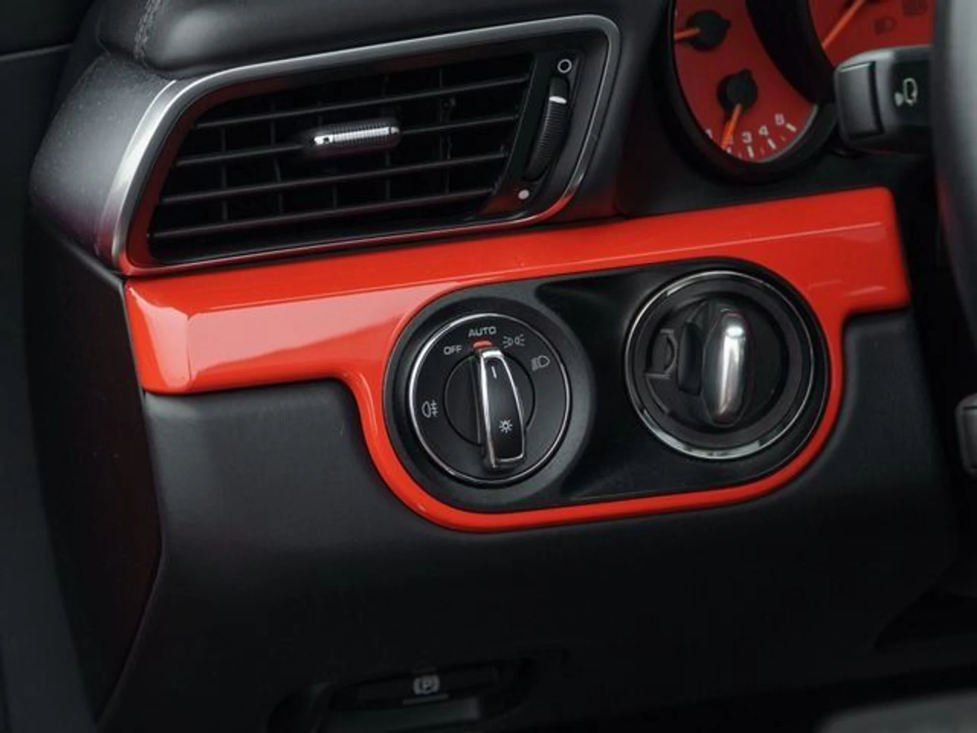 mph028_3916130201_67eccbdbb26174cc97eef2ea80c0d048_59bbbba971