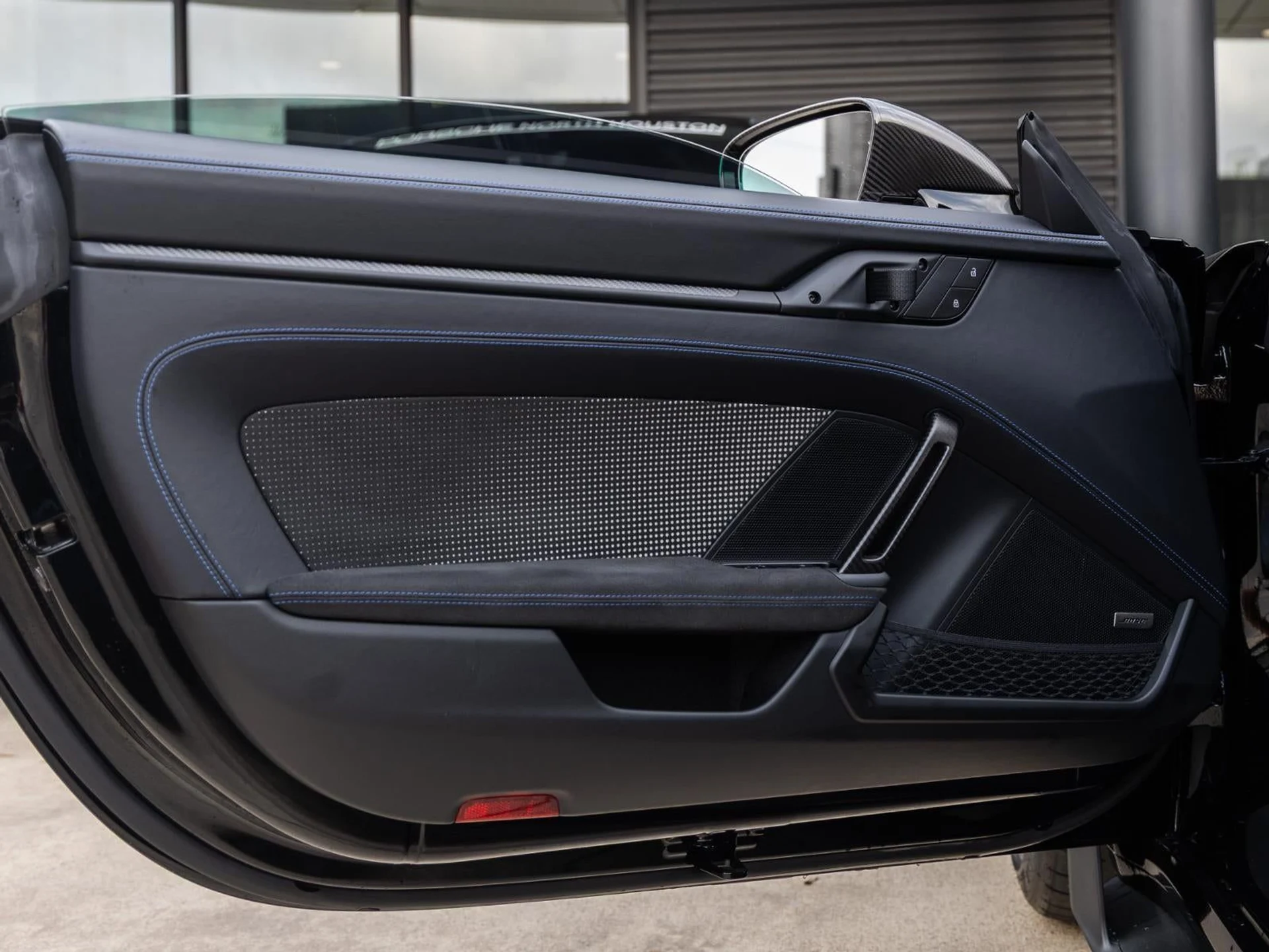 mph028_3922526931_29_b76d2f9b50