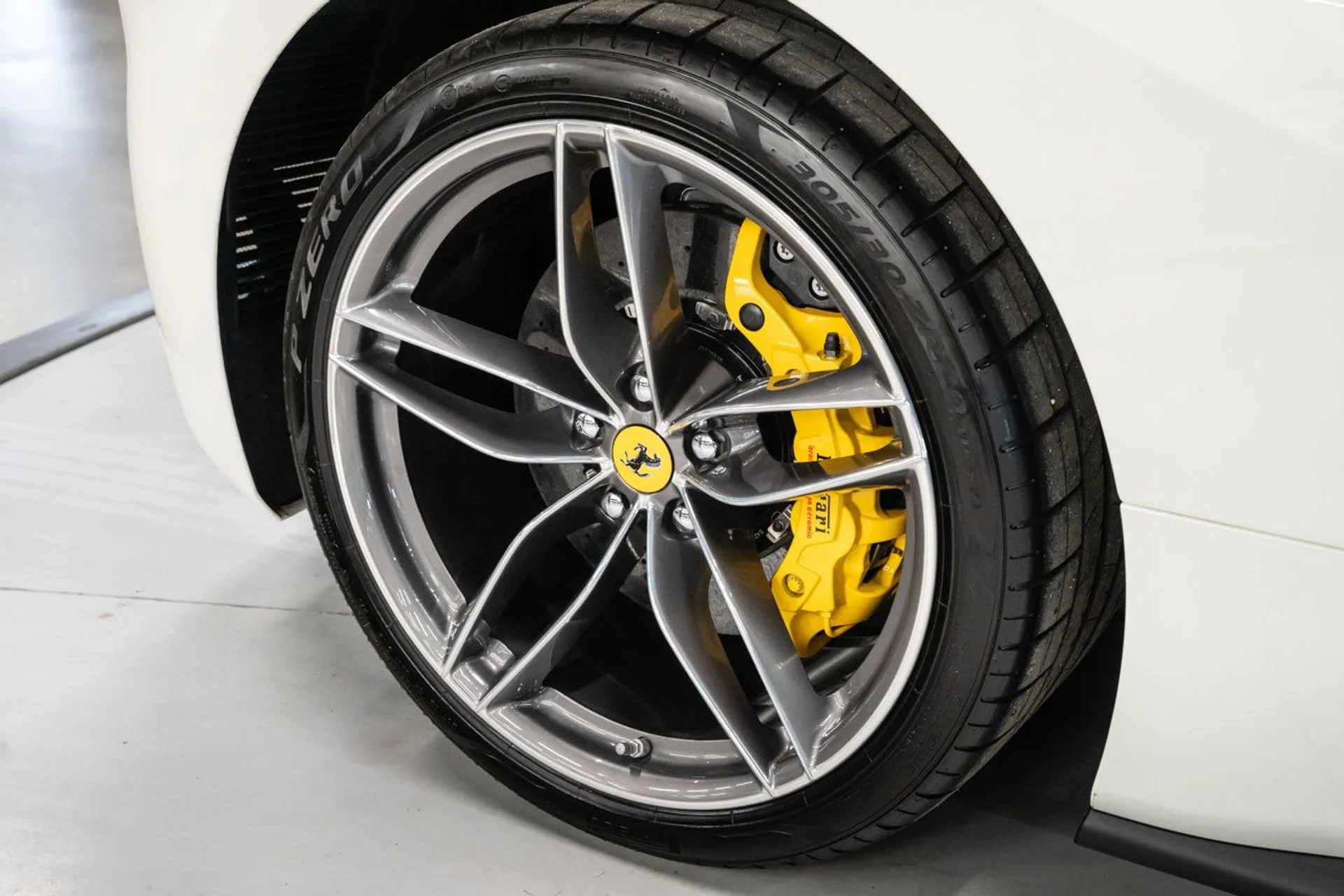 mph028_392258397_ferrari_488_gtb_2018_08d535a76e