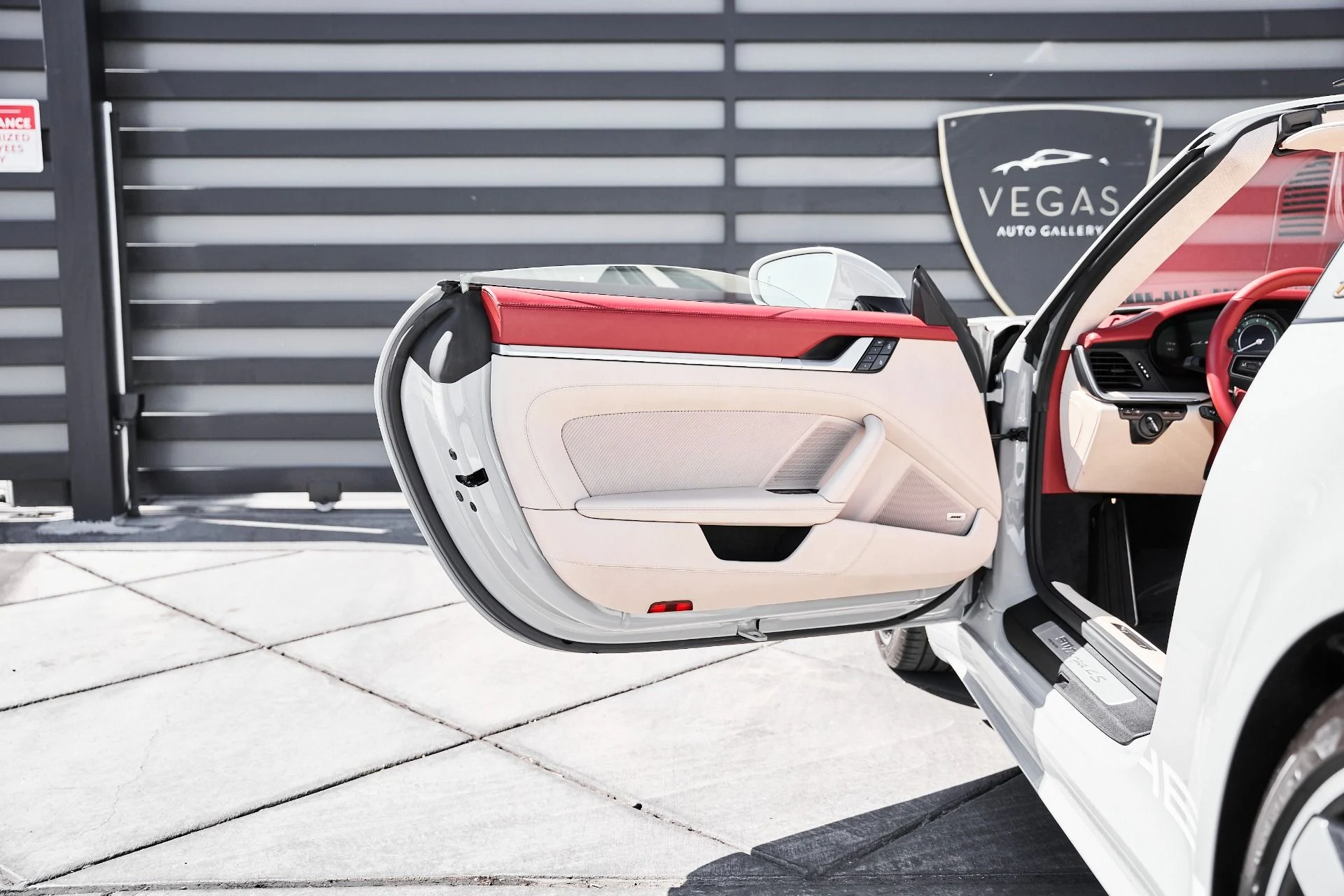 mph028_3950964862_Used_2021_Porsche_911_Targa_4_S_1774544045_7d288cd355