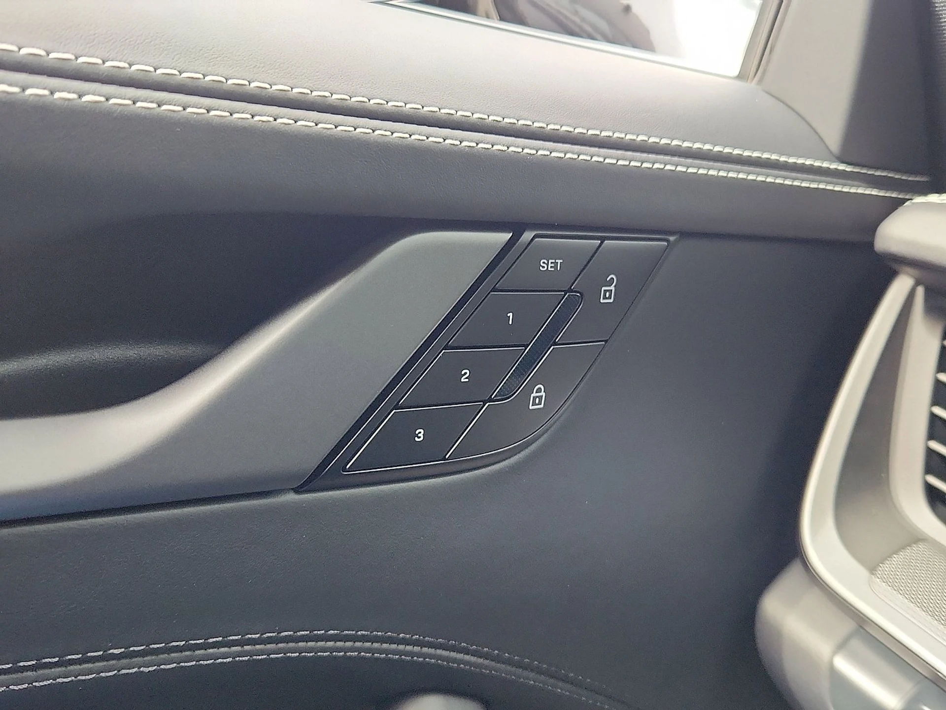 mph028_395849577_73c575569946c2e3b52315e25ce8b926_f08c2d7667