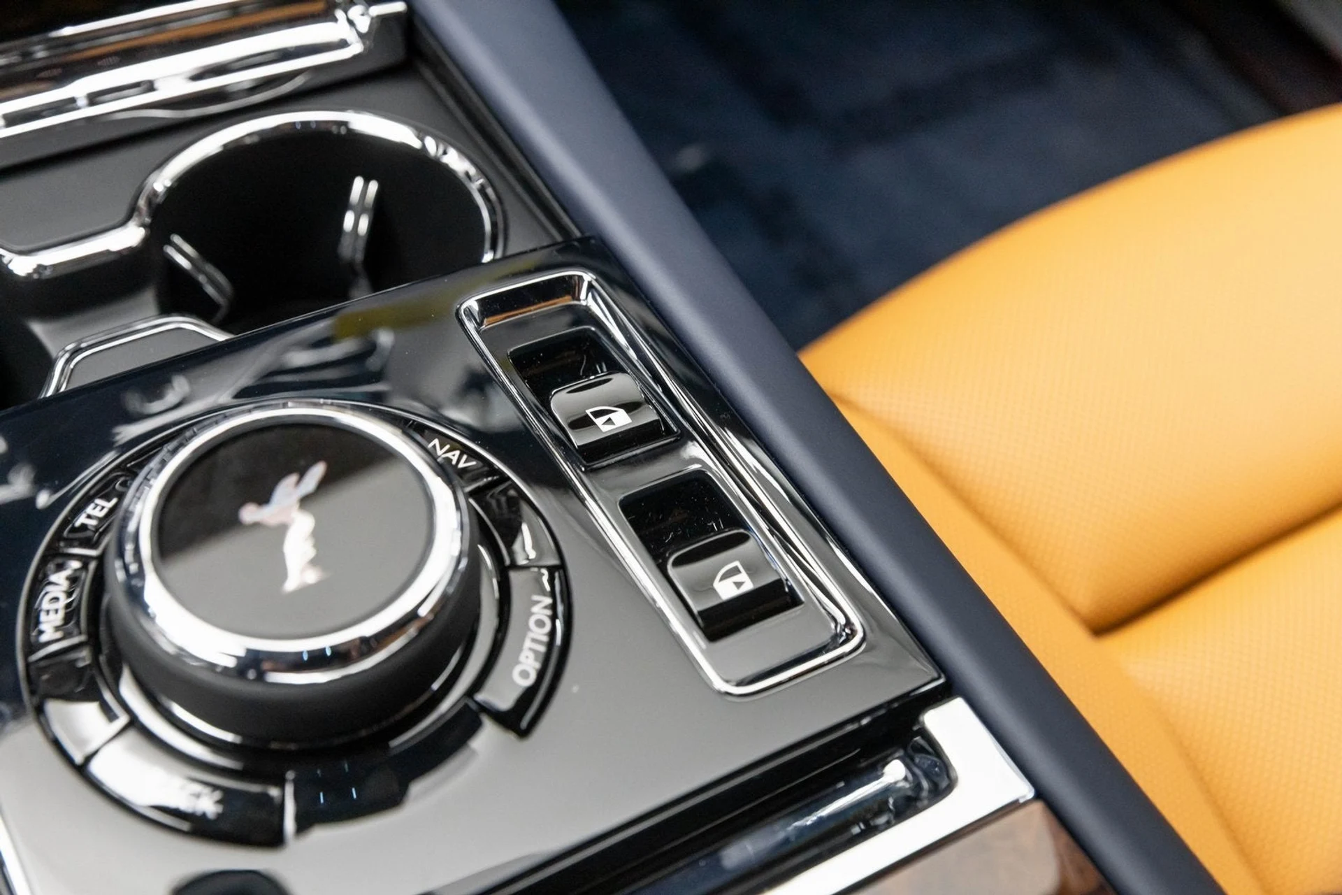 mph028_3961530434_29_cac07cd227