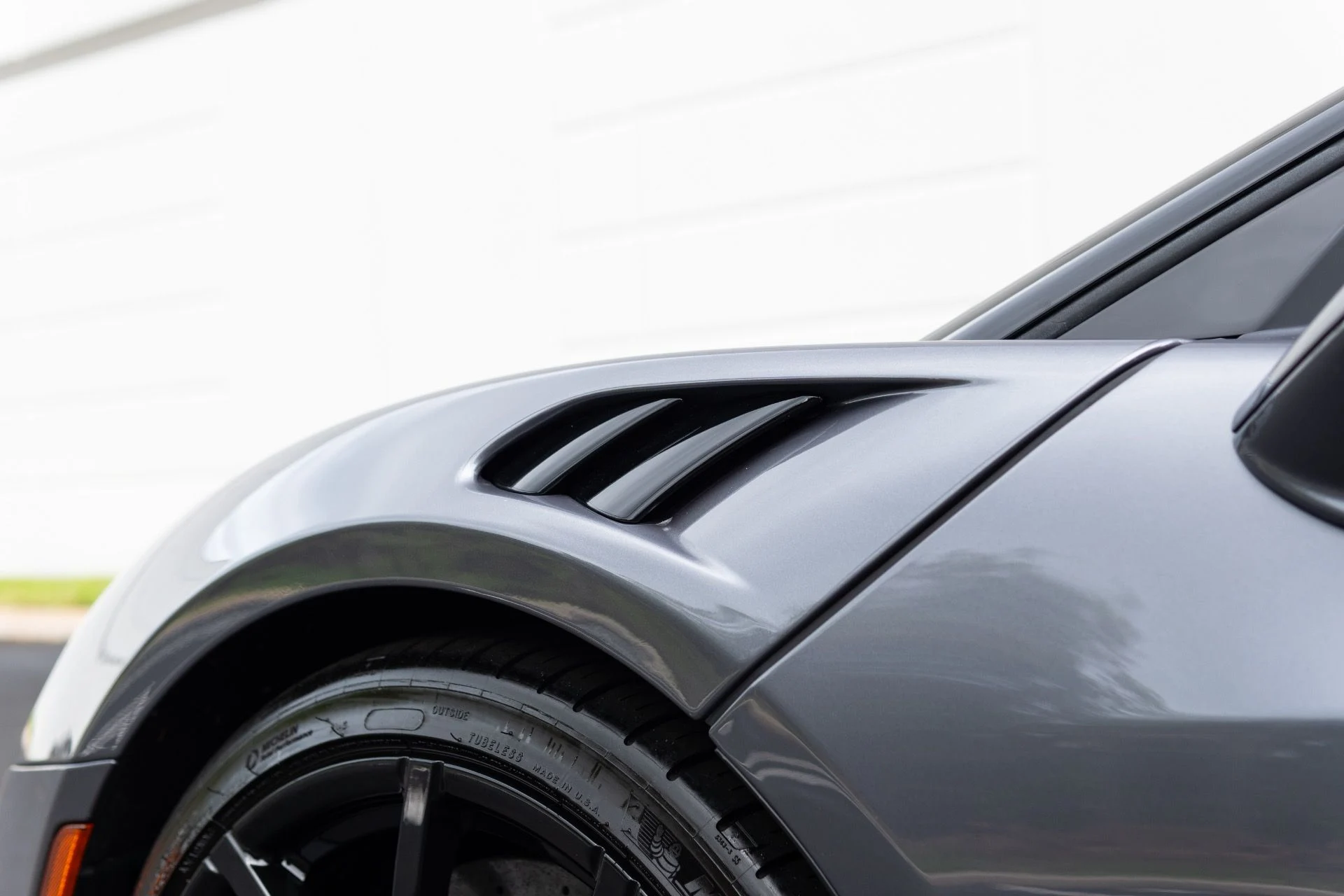 mph028_3962176132_Used_2023_Mc_Laren_Artura_1776712926_57807ee677