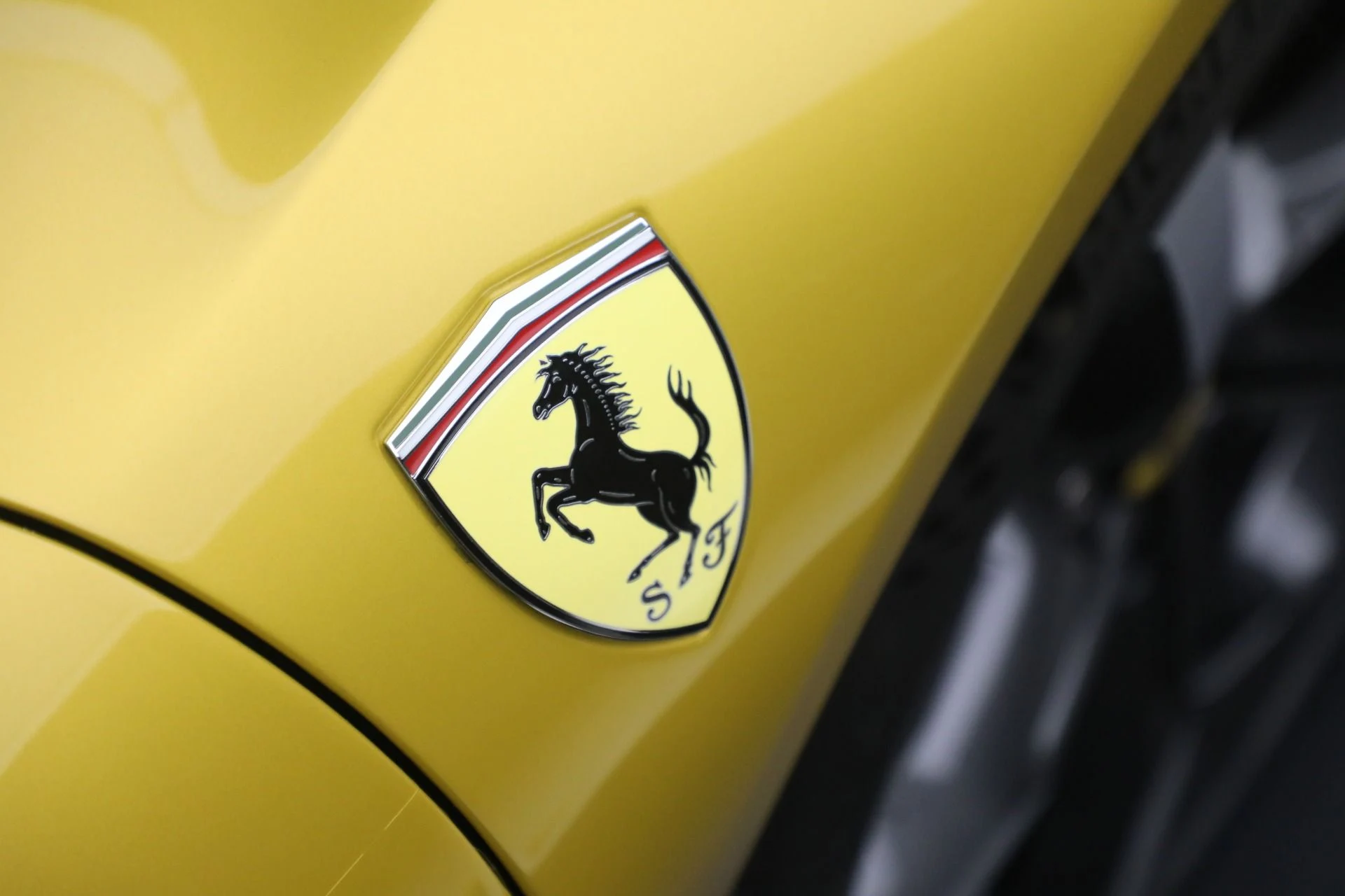 mph028_3963436633_Used_2024_Ferrari_SF_90_Spider_2efa0298cf