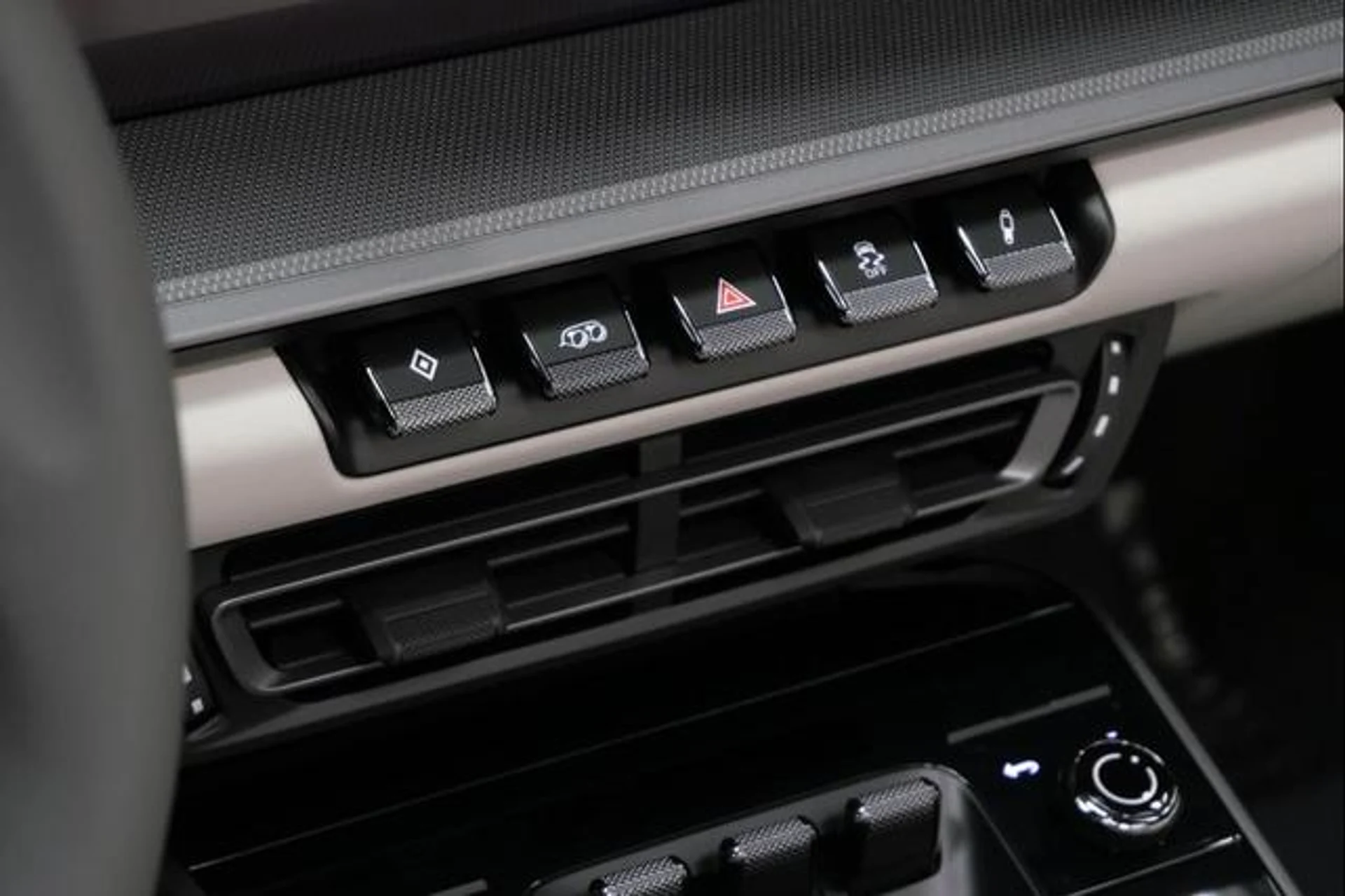 mph028_3973185190_w_RHOC_70_Km_R_Jrw_HXO_Di1_VZJ_Etx_As_9645139c90