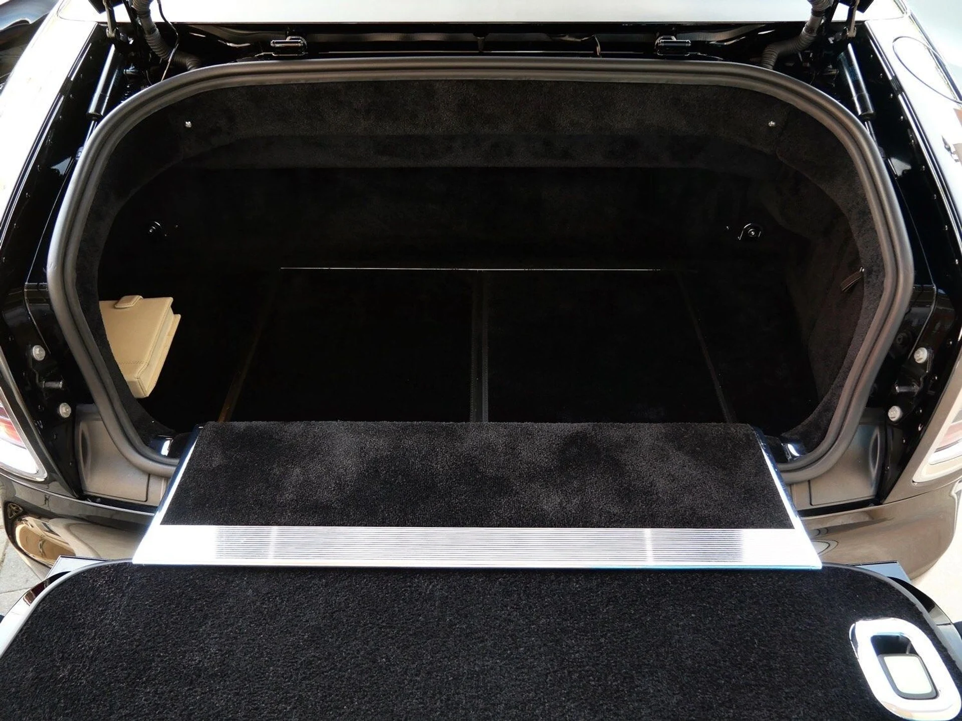 mph028_3975092210_a7e8b3d20a4b440859aae1f145ab94a3x_ae834df181