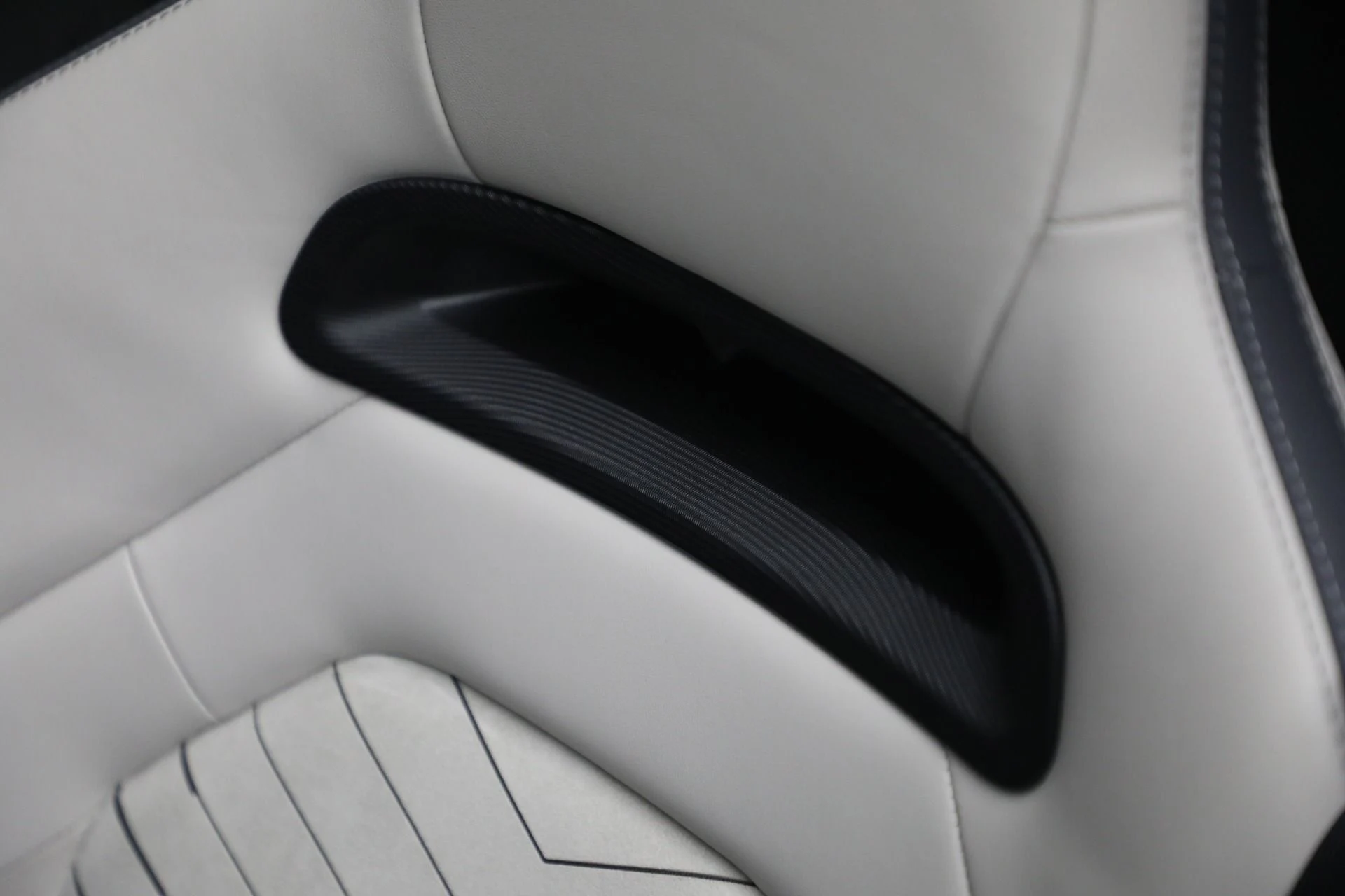 mph028_3975124317_Used_2023_Maserati_MC_20_Cielo_785708f632
