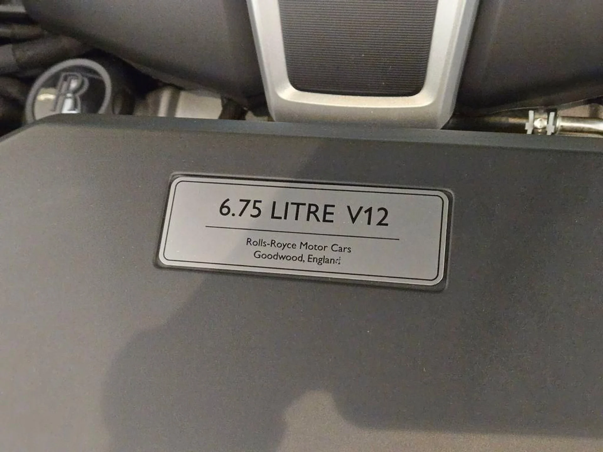 mph028_3985603039_New_2026_Rolls_Royce_Phantom_1776489496_2004d98b2c