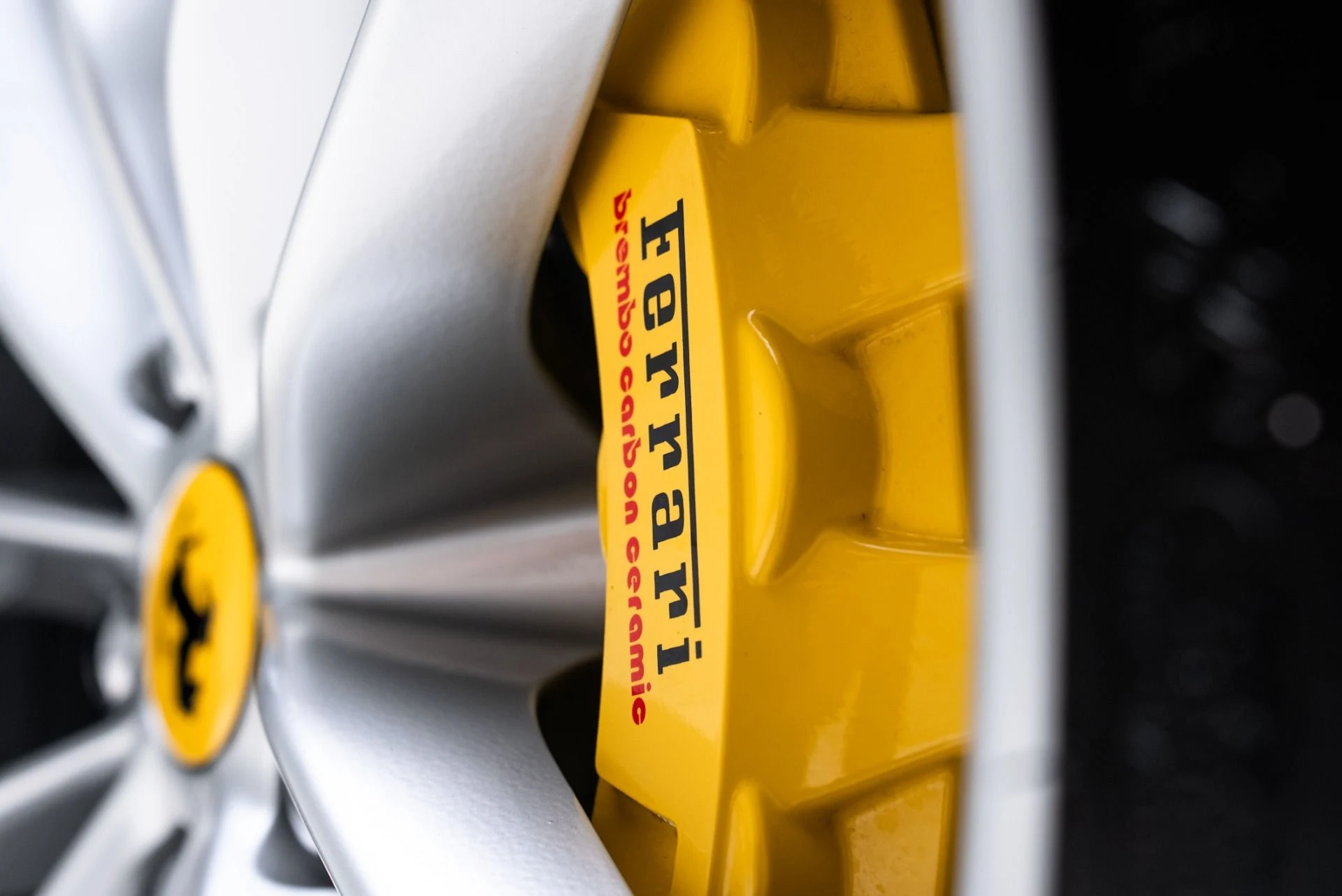 mph028_3986124171_Used_2018_Ferrari_488_Spider_1774383951_6689aaf368