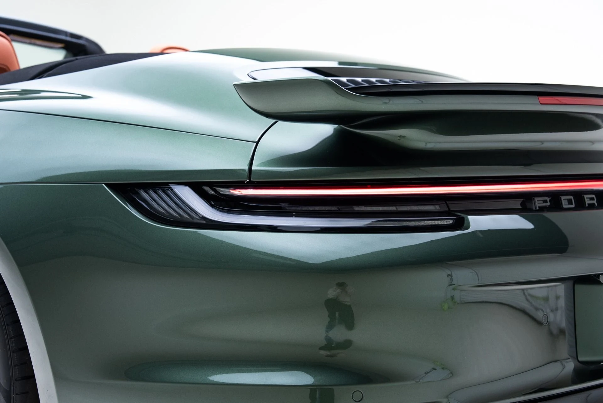 mph028_3987300784_Used_2024_Porsche_911_Turbo_S_Cab_1775066595_8d37821071