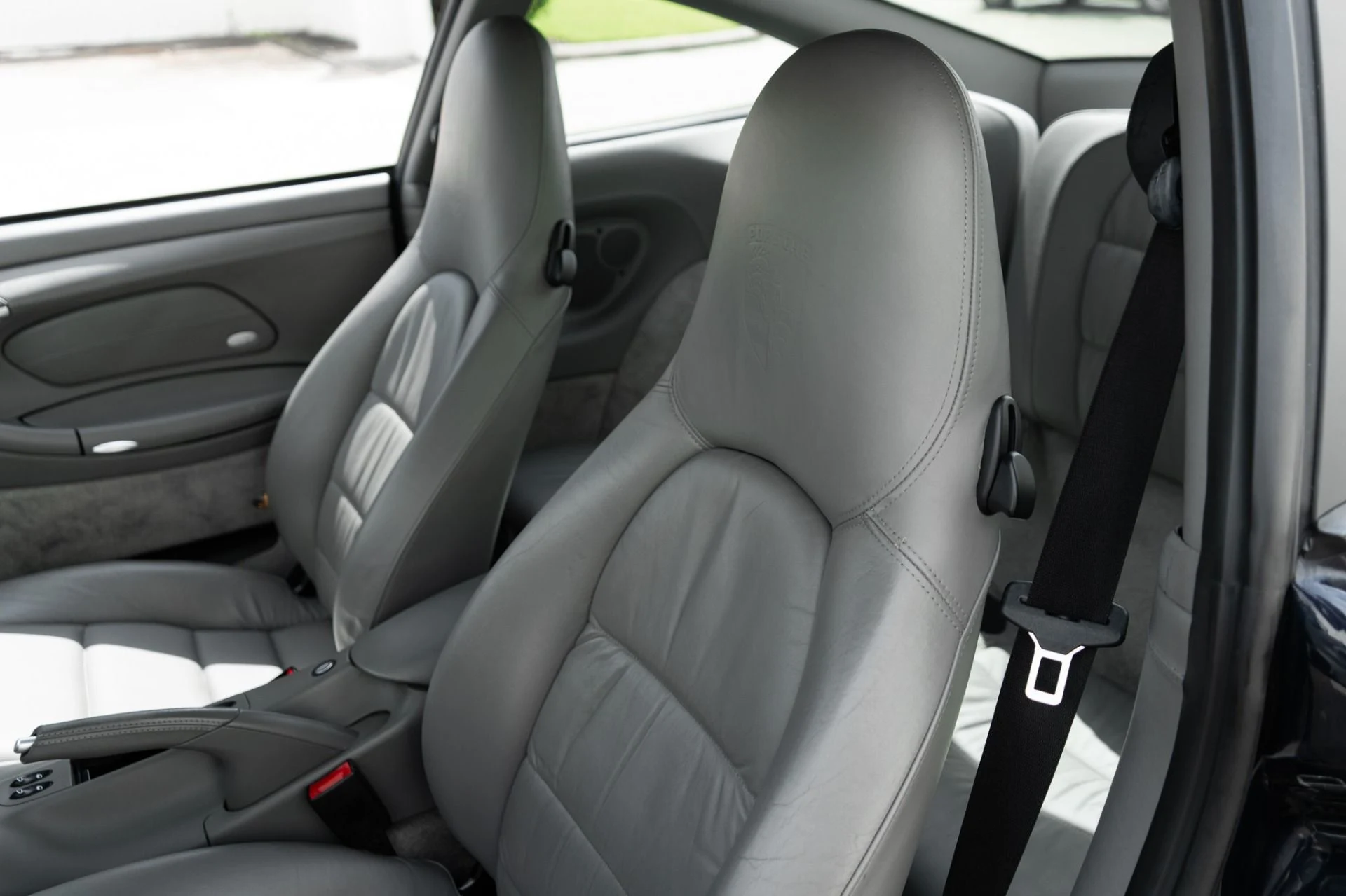 mph028_3991176254_Used_2003_Porsche_911_Turbo_1776447916_bf237db380