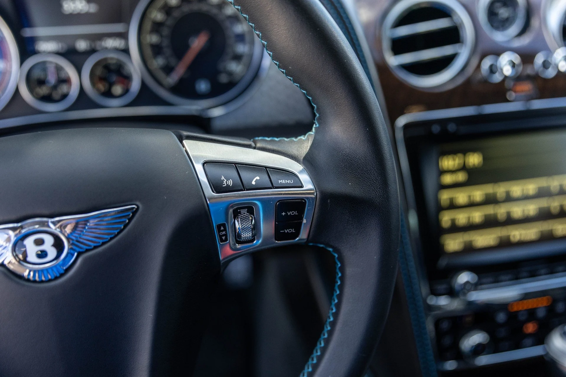 mph028_3993268153_Hi_Tech_Luxury_Imports_LLC_SCBFH_7_ZA_7_GC_054737_image_28_dc58227966